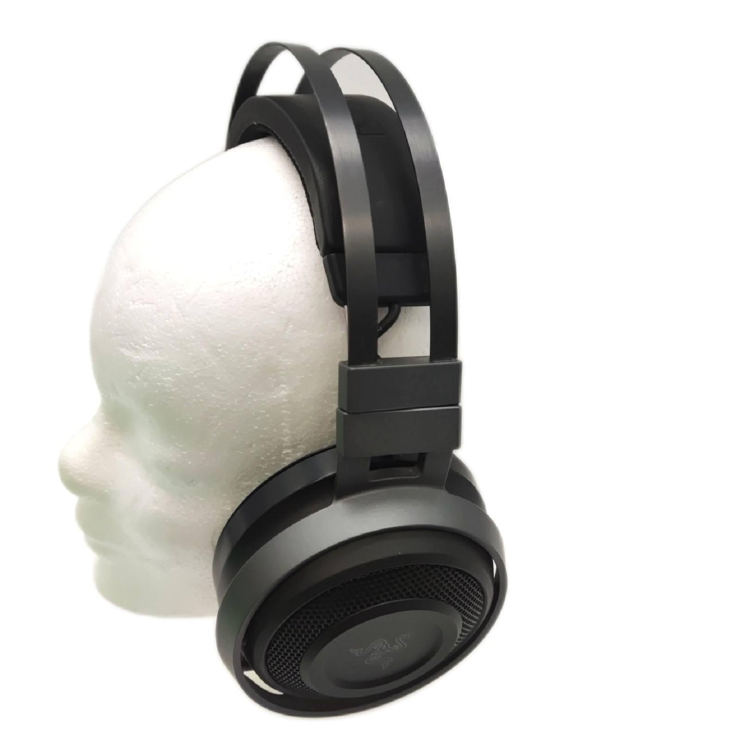 Razer Nari Ultimate Gaming Headset mit THX Audio Ohrpolster Kabel fehlt Gebrauchsspuren