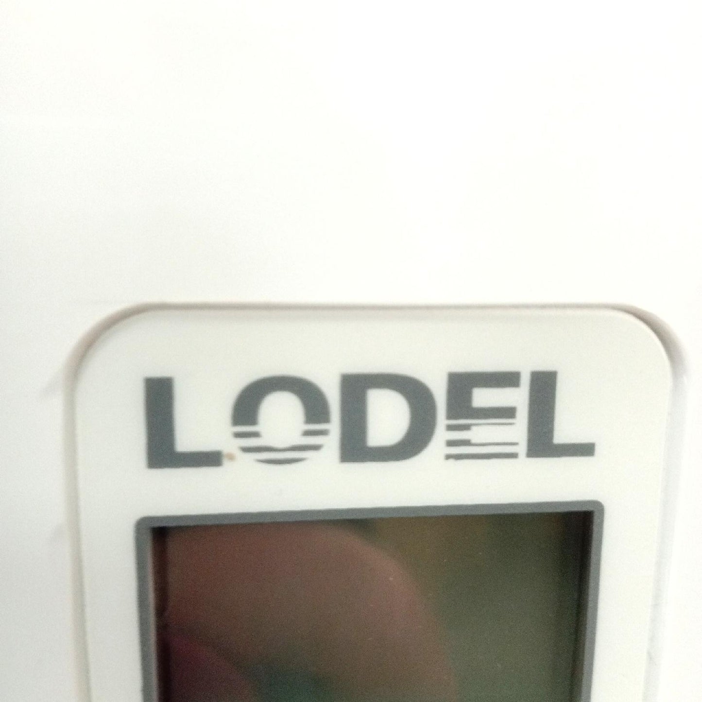 LODEL RA10 Programmierbarer elektrischer Heizkörper 1500 W ultradünn defekt