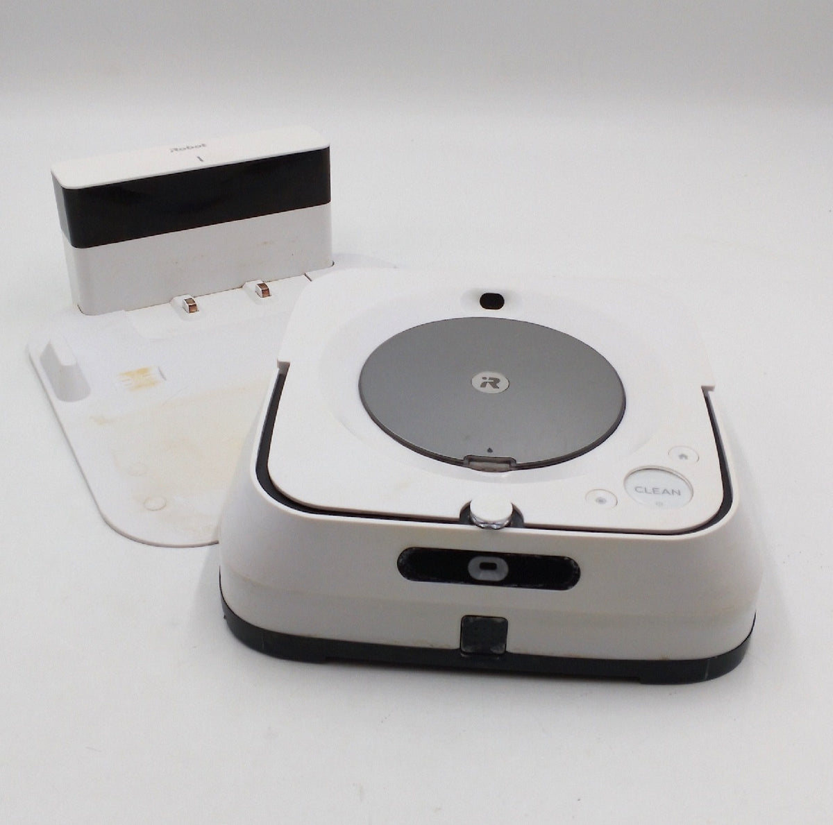 iRobot Braava Jet m6 m6138 Wischroboter defekt stark verschmutzt