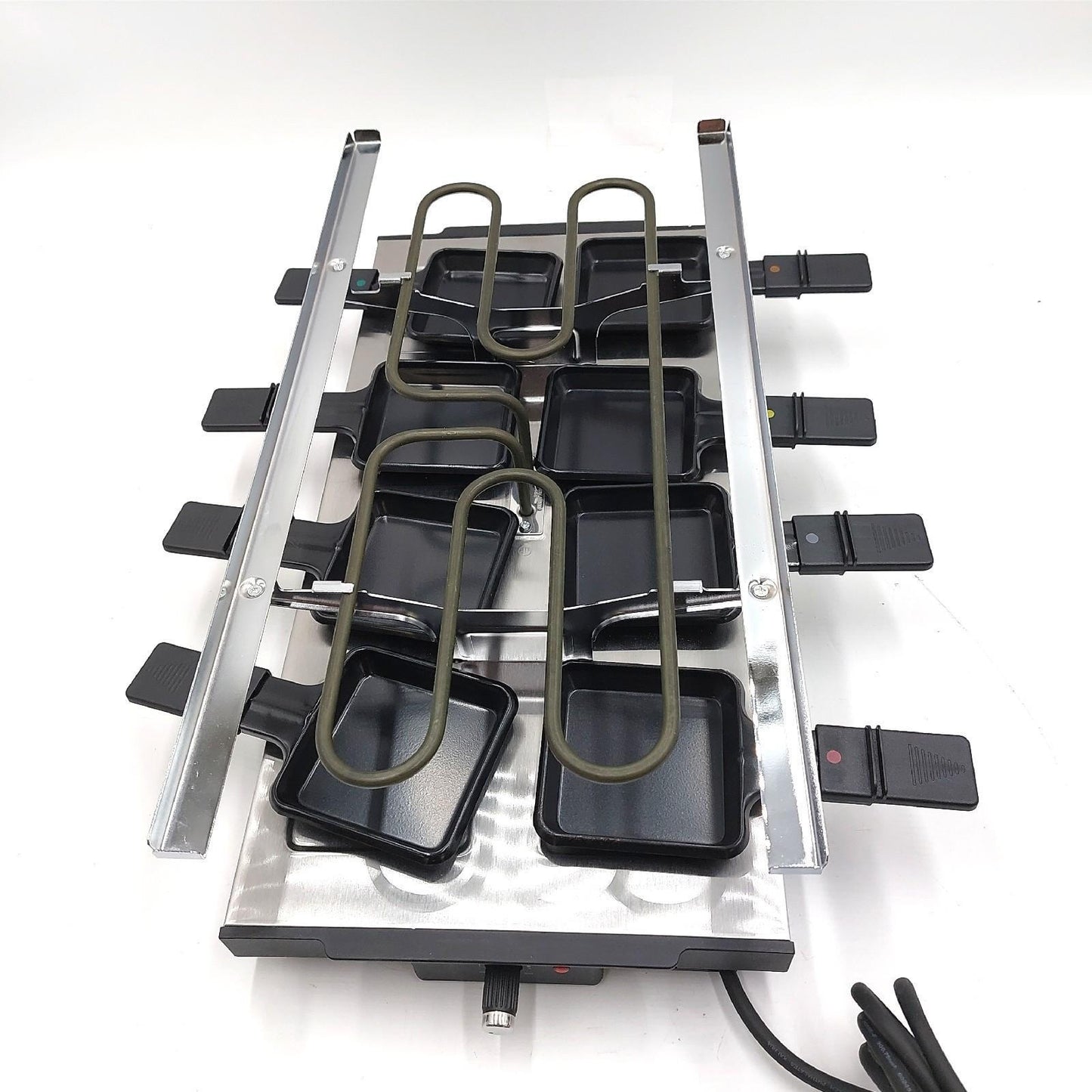 SEVERIN Raclette mit Naturgrillstein, elektrischer Tischgrill, Raclette für 8 Personen mit Grillplatte und 8 Pfännchen, Kunststoff/Edelstahl, schwarz, RG 2374