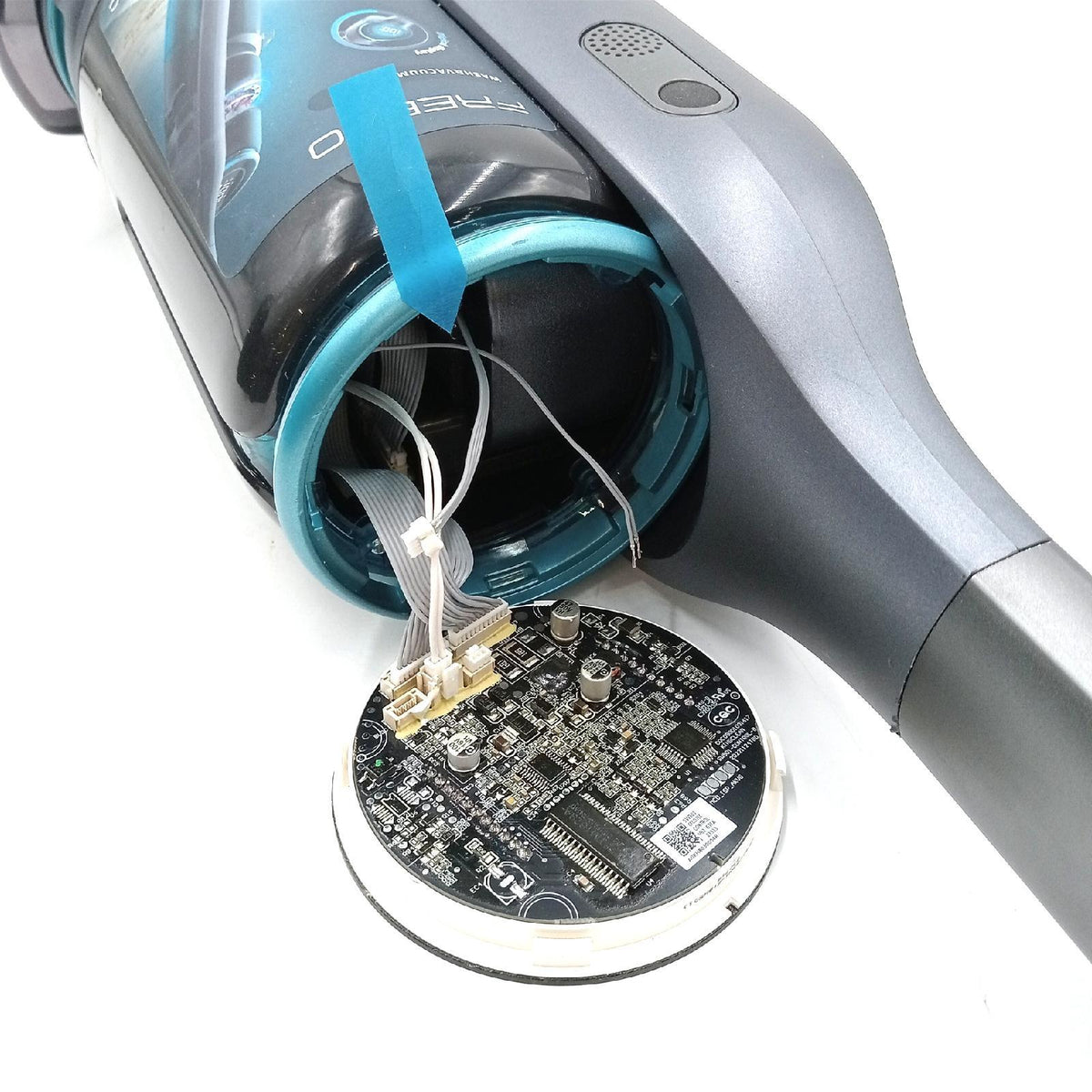 Cecotec Elektromopp FreeGo Wash&Vacuum Spray. 250 W  Schrubben und Staubsaugen gleichzeitig  Autonomie 35 Minuten  Jalisco-Nasswalze  Wasserspray  700 ml sauberer und 750 ml Schmutzwassertank  Sockel