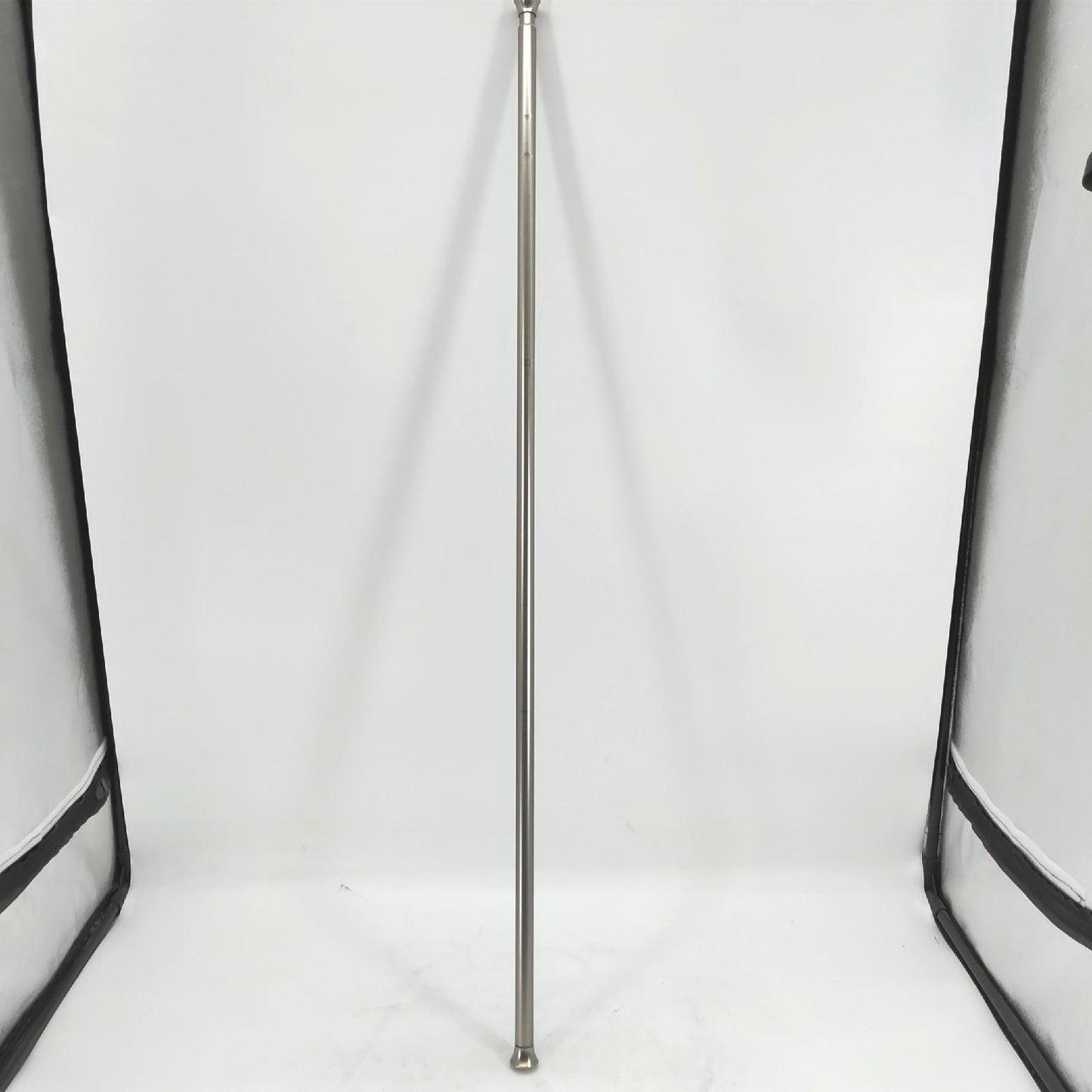 Amazon Basics Duschvorhangspanner Badezimmer Zubehör verstellbar 137 bis 229 cm robust