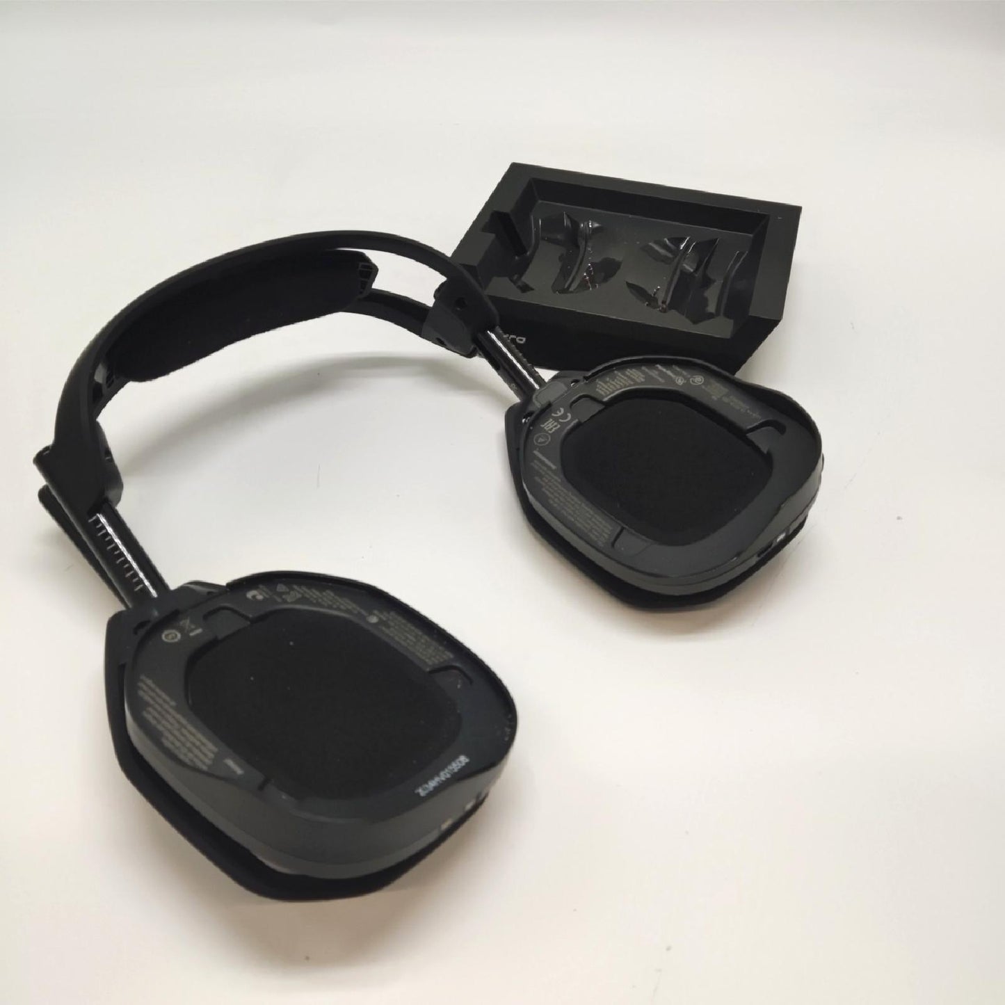 ASTRO A50 Wireless Gaming Headset Ladestation 4. Generation Dolby Audio - Defekt