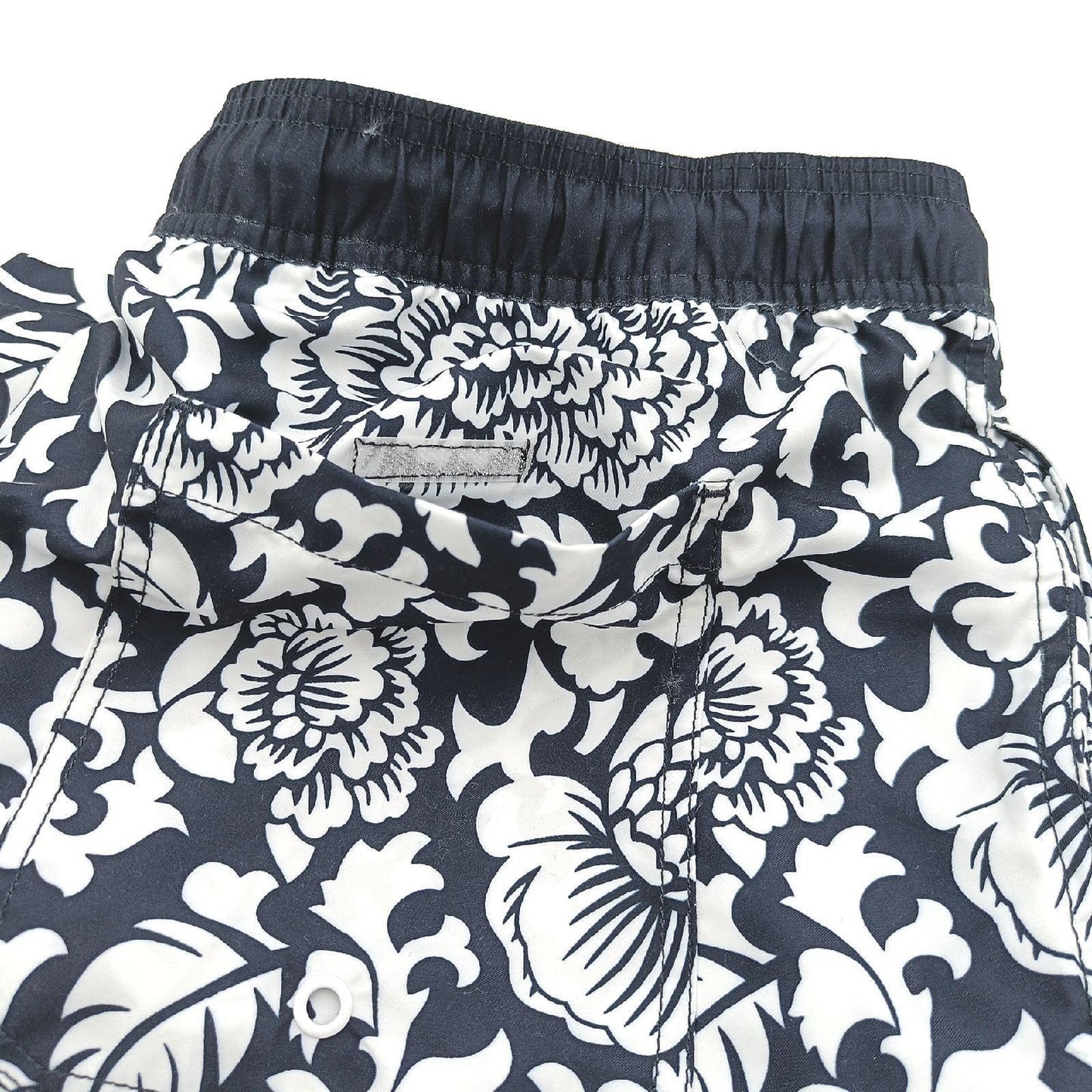 Amazon Essentials Badehose Herrenbekleidung Schwarz Floral XL Schnell trocknend Badeaccessoire