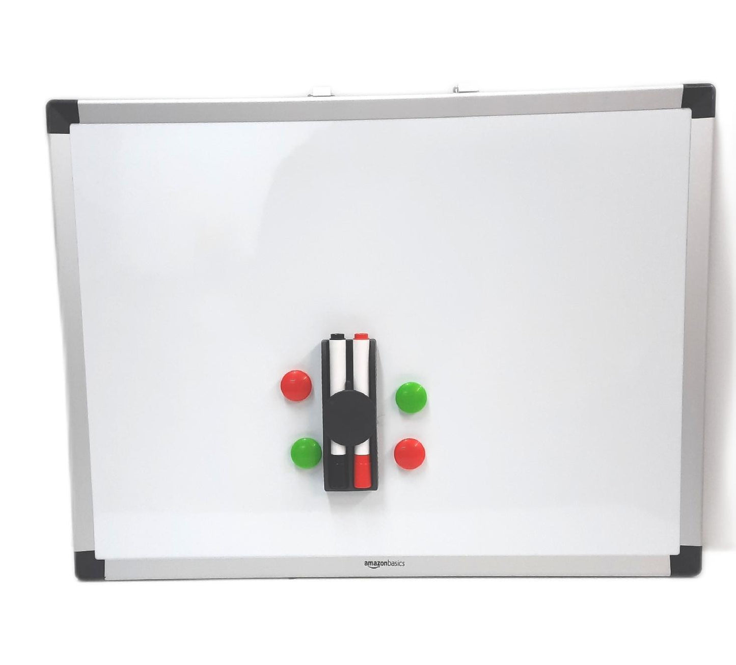 Amazon Basics Whiteboard Schreibtafel Bürobedarf 60 x 45 cm trocken abwischbar