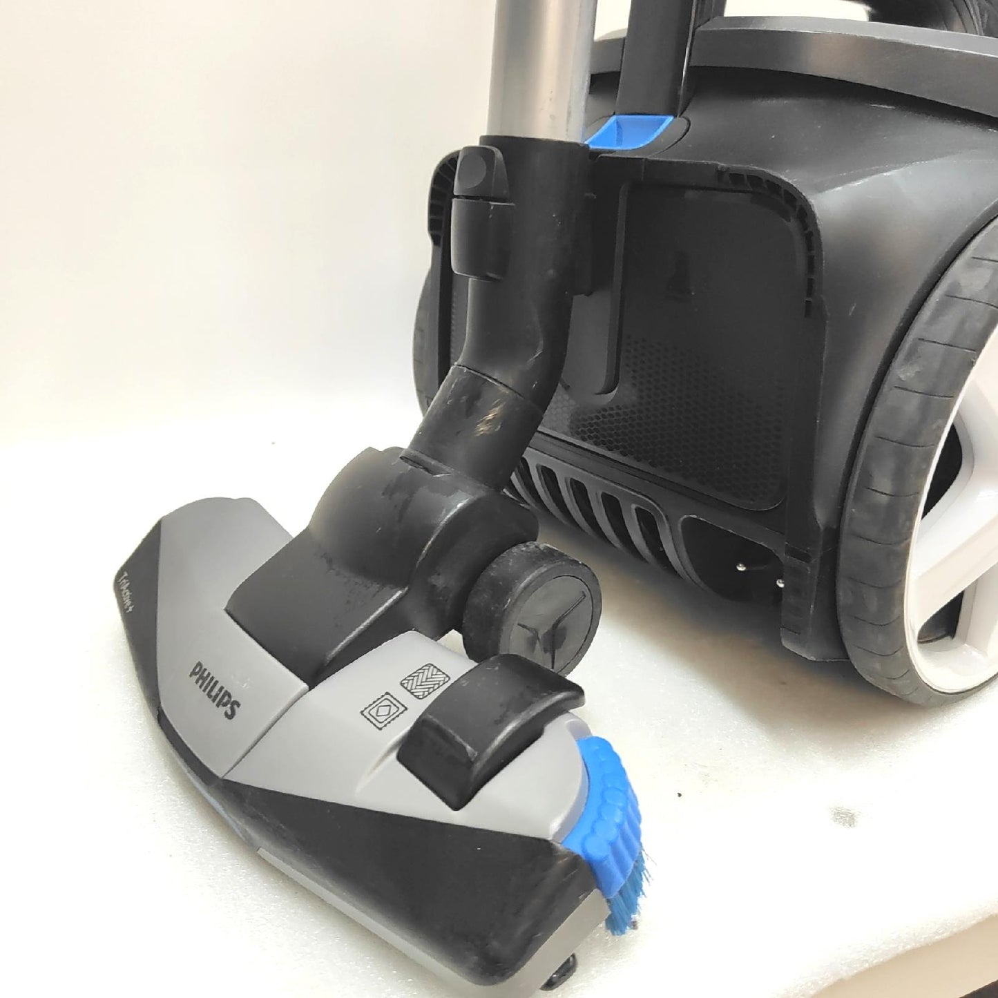Philips Staubsauger Bodenpflege PowerPro Expert TriActive Standard Düse Saugkraft