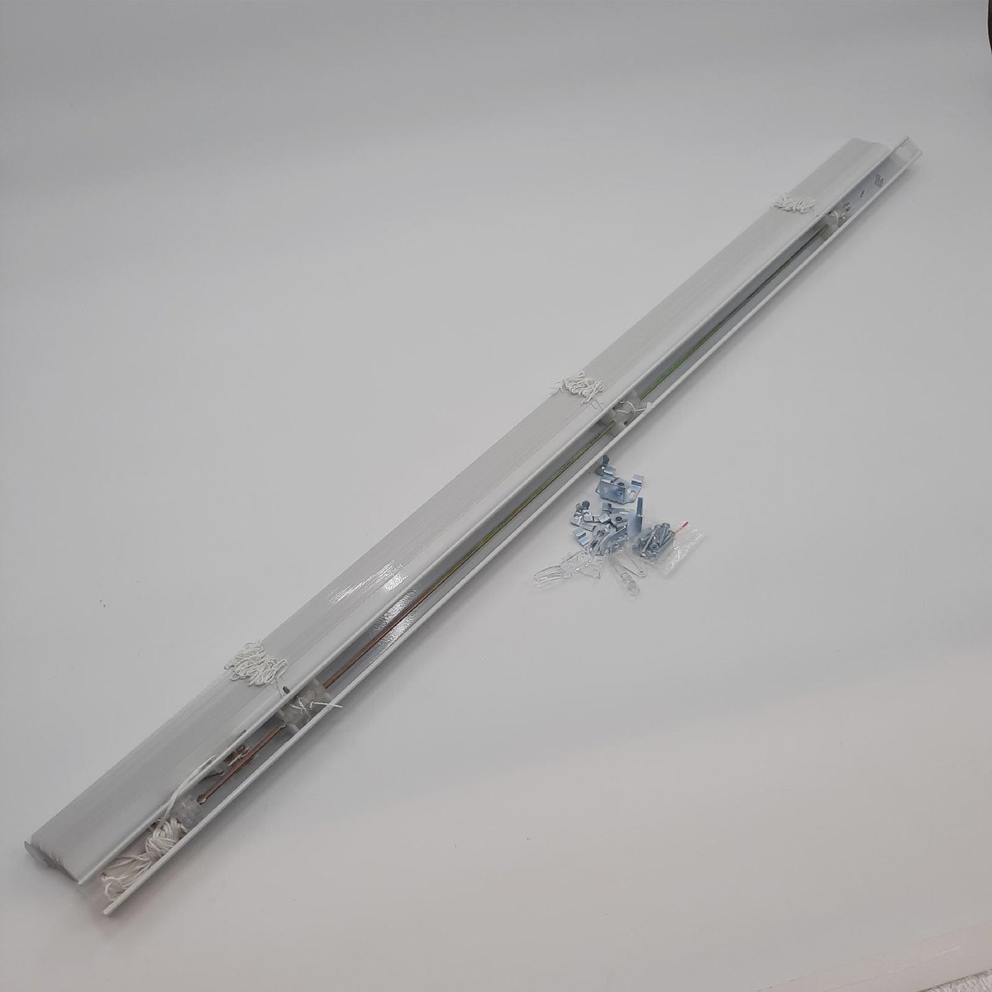 Gardinia Jalousie Aluminium Sichtschutz Wand Deckenmontage elegant modern Fensterdekoration Lichtschutz
