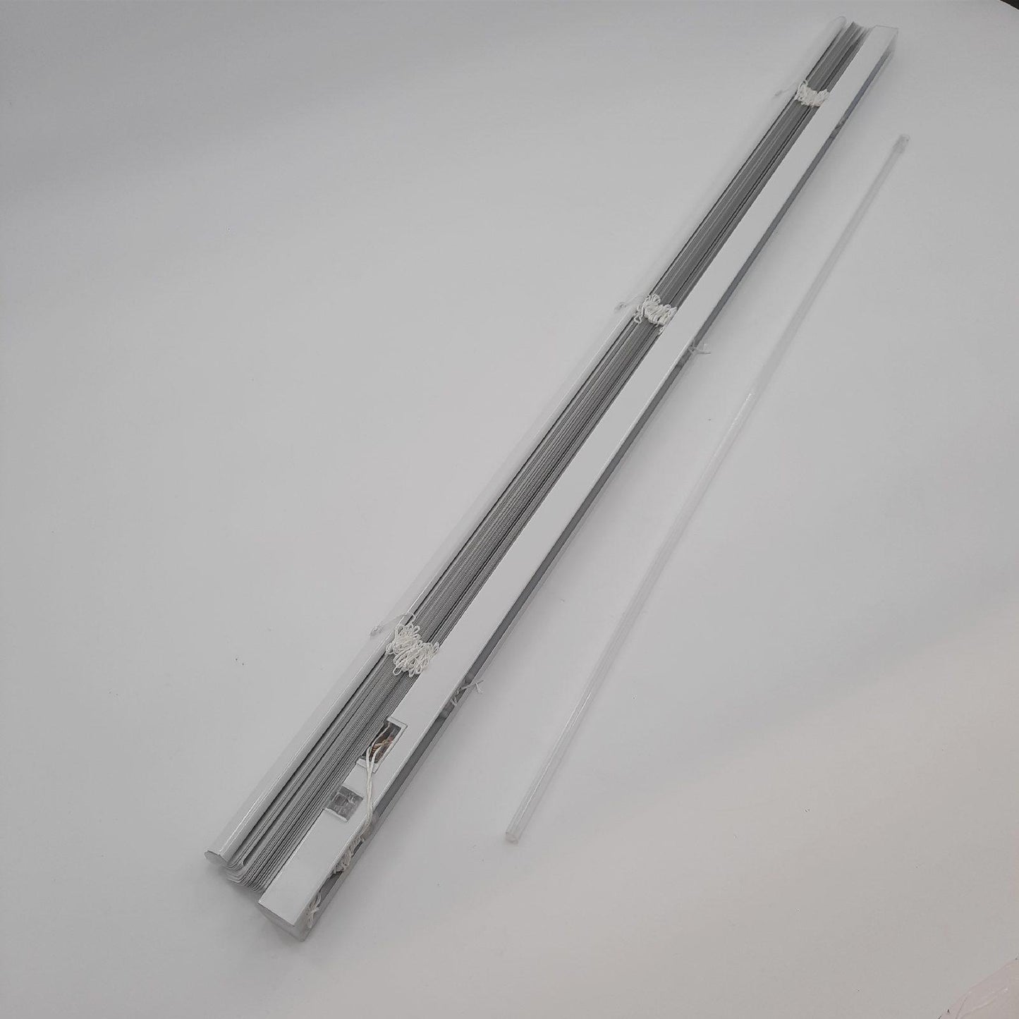 Gardinia Jalousie Aluminium Sichtschutz Wand Deckenmontage elegant modern Fensterdekoration Lichtschutz