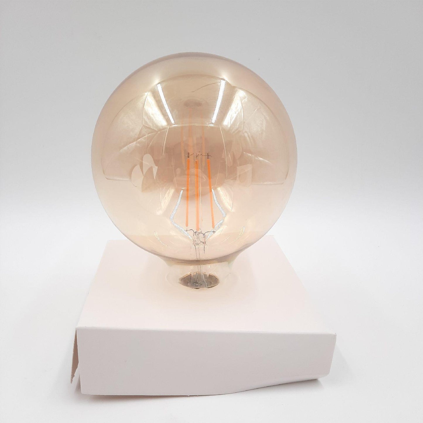 LEDVANCE LED Lampe Beleuchtung Globe Klassische Form Glühwendel Design Warmlicht Wifi Technologie