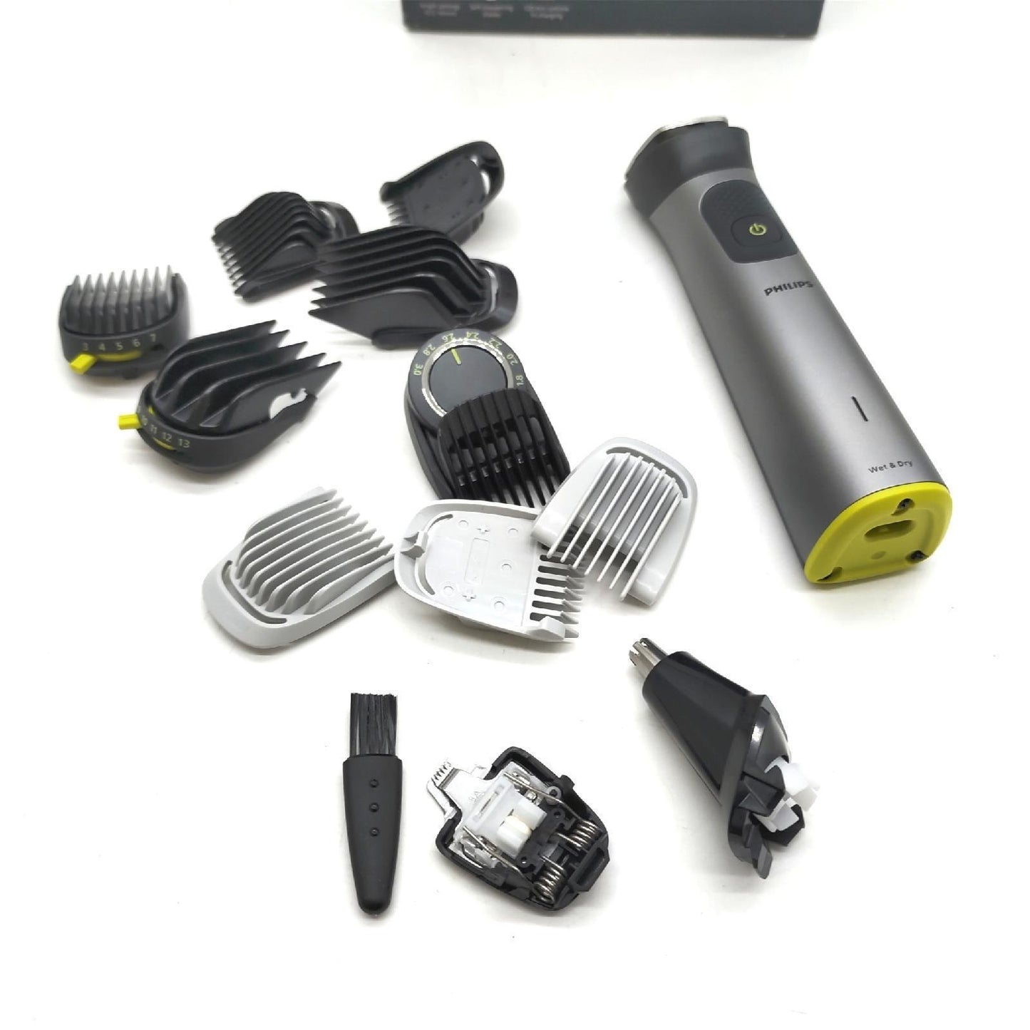 Philips Trimmer Pflegegeräte Multigroom Serie 7000 14in1 umfassend vielseit