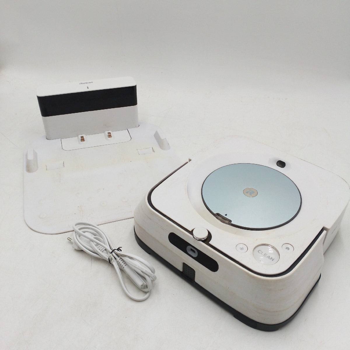 iRobot Braava Jet m6 6134 Wifi Waschroboter Defekt Schaltknopf