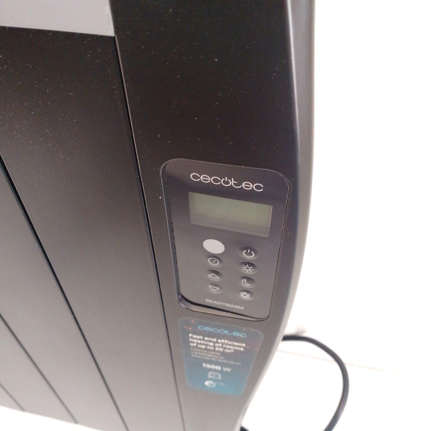 Cecotec Flachheizkörper mit Fernbedienung ReadyWarm 2000 Thermal Black. 10 Heizrippe und 1500 W, LCD-Display, Programmierbarem Timer, Temperaturwahl, 15 m² Reichweite und maximaler Sicherheit