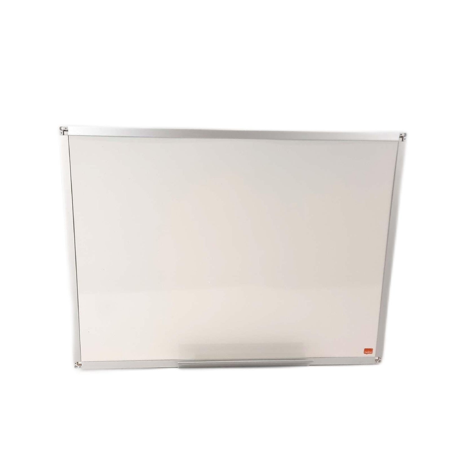 Nobo magnetisches Emaille Whiteboard, 45 x 60 cm, Aluminiumrahmen, Traditionelle Eckmontage, Inkl. Stiftablage, Weiß, EssenSerie, 1915445