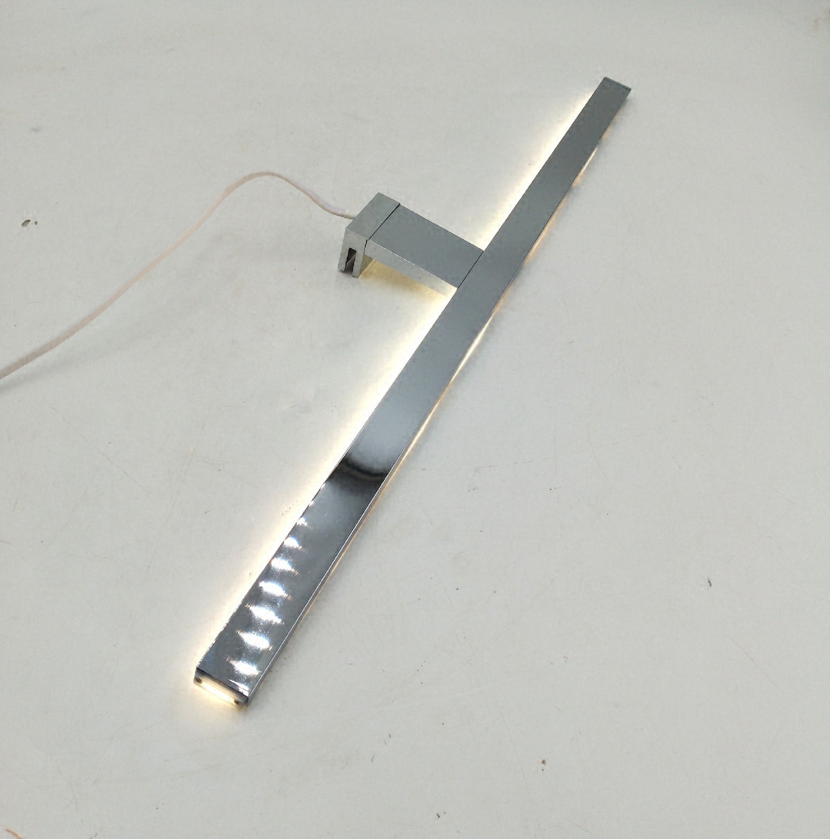 BKLicht Spiegelleuchte Bad 2 in 1 Montage Lichtfarbe neutralweiß klemmbar