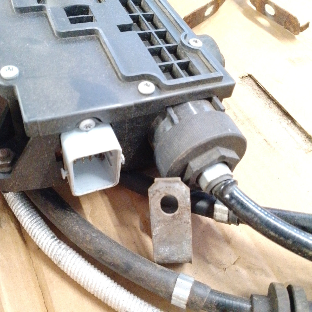 GESUPEI Feststellbremsaktuator LR072318 LR013699 Land Rover Defekt