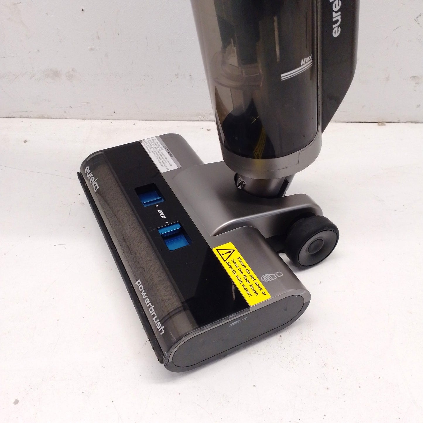EUREKA Rapidwash NEW430 Kabelloser Nass Trockensauger ohne Ladestation mit