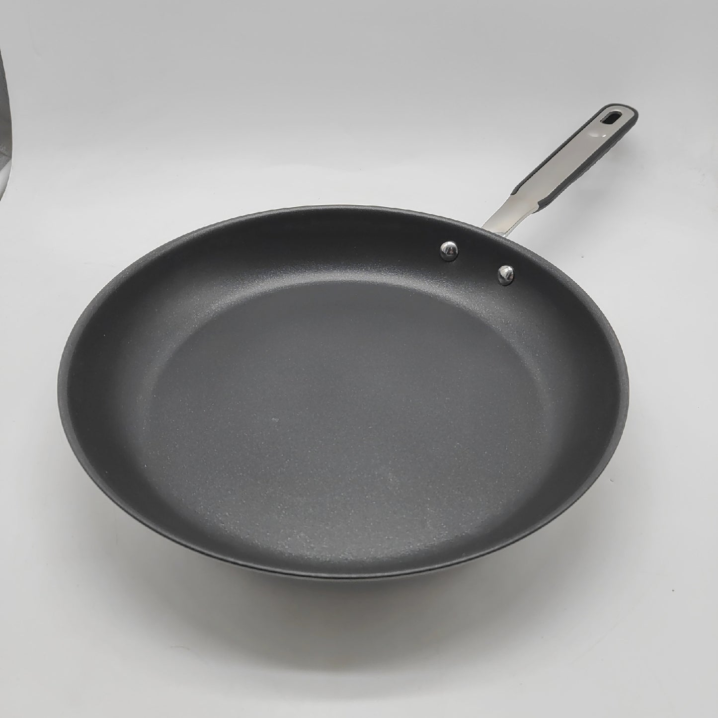 Amazon Basics Bratpfanne Kochgeschirr Edelstahl Antihaft Beschichtung induktionsgeeignet Pans langlebig hochwertig
