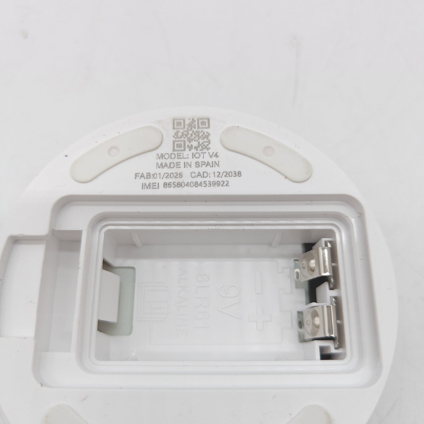 Hilf Notleuchte Sicherheitstechnik Flash IoT plus V16 mit Geolokalisierung