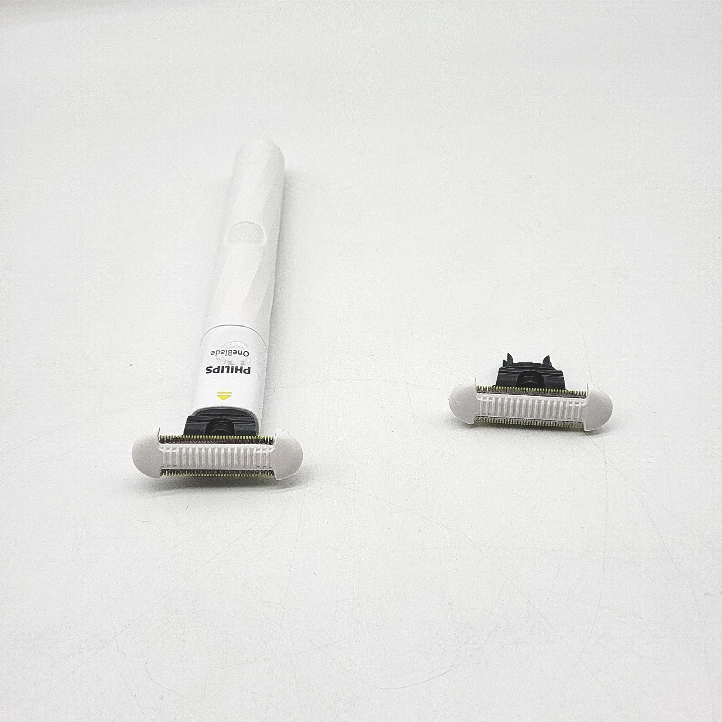 Philips Intimrasierer Pflege Herren Körperhaarrasierer OneBlade Präzision Reinigung Rasur