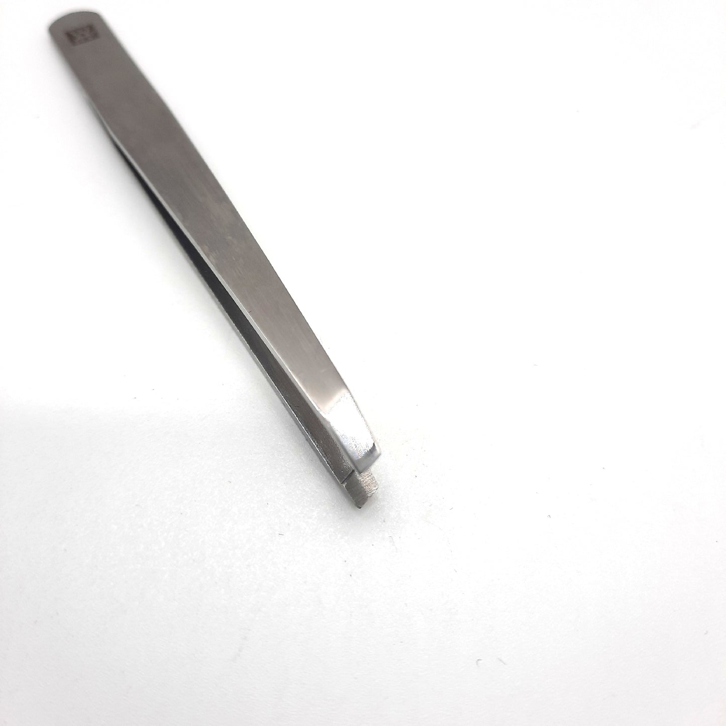 Zwilling Classic Inox schrÃ¤ge Pinzette Augenbrauen Haarentfernung rostfreier Edelstahl mattiert 90 mm 78130-101-0
