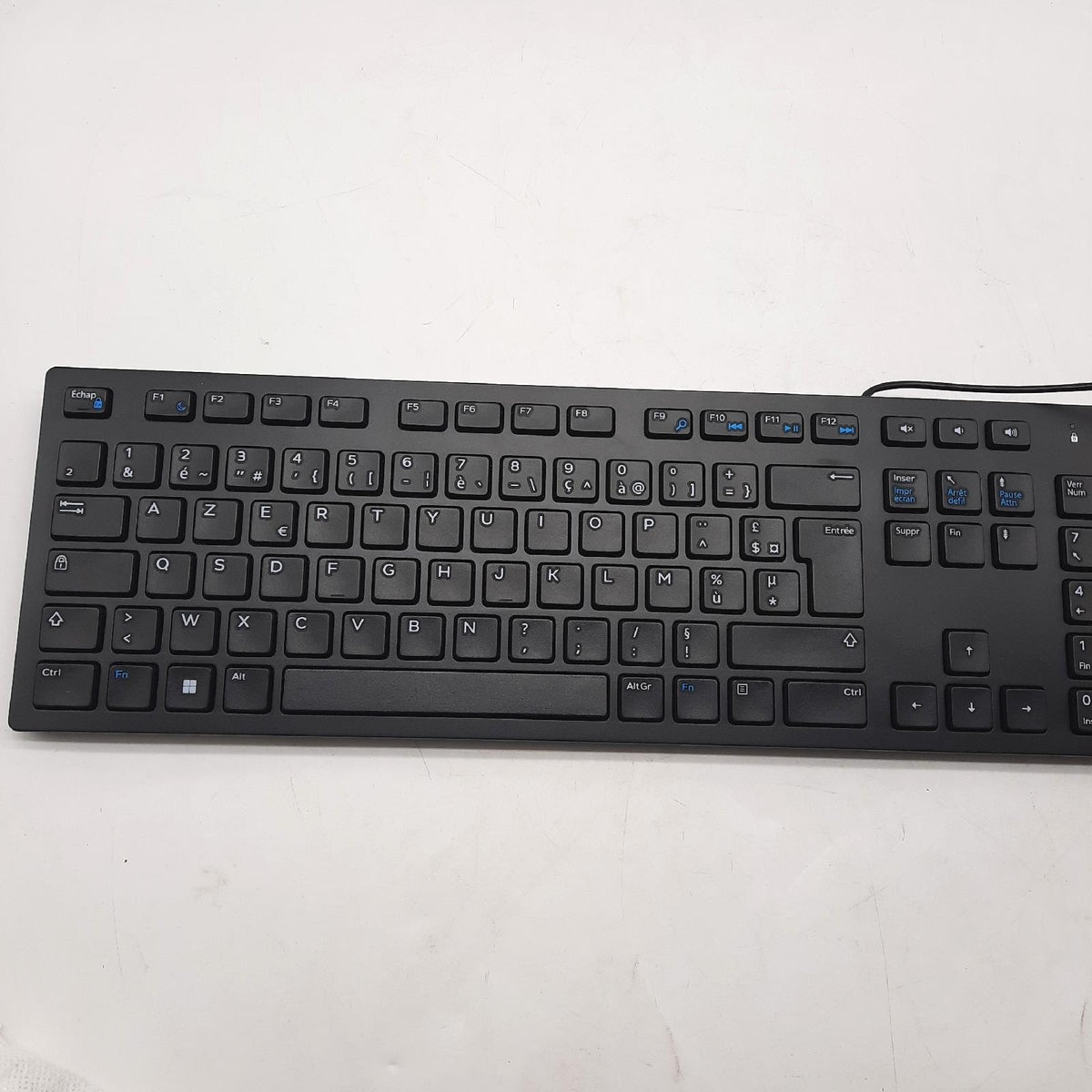 Amazon Basics USB Tastatur PC Zubehör Diskret Kabelgebunden Französisch Layout Elegant