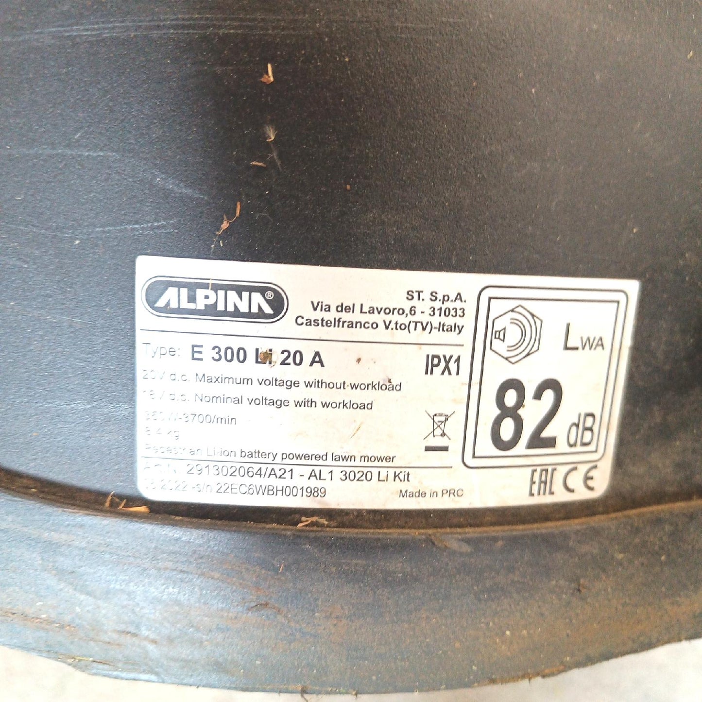 Alpina Akku Rasenmäher AL1 3020 Li Kit, 30cm Schnittbreite, mit 20V (4Ah) Akku & Ladegerät, 30L Korb