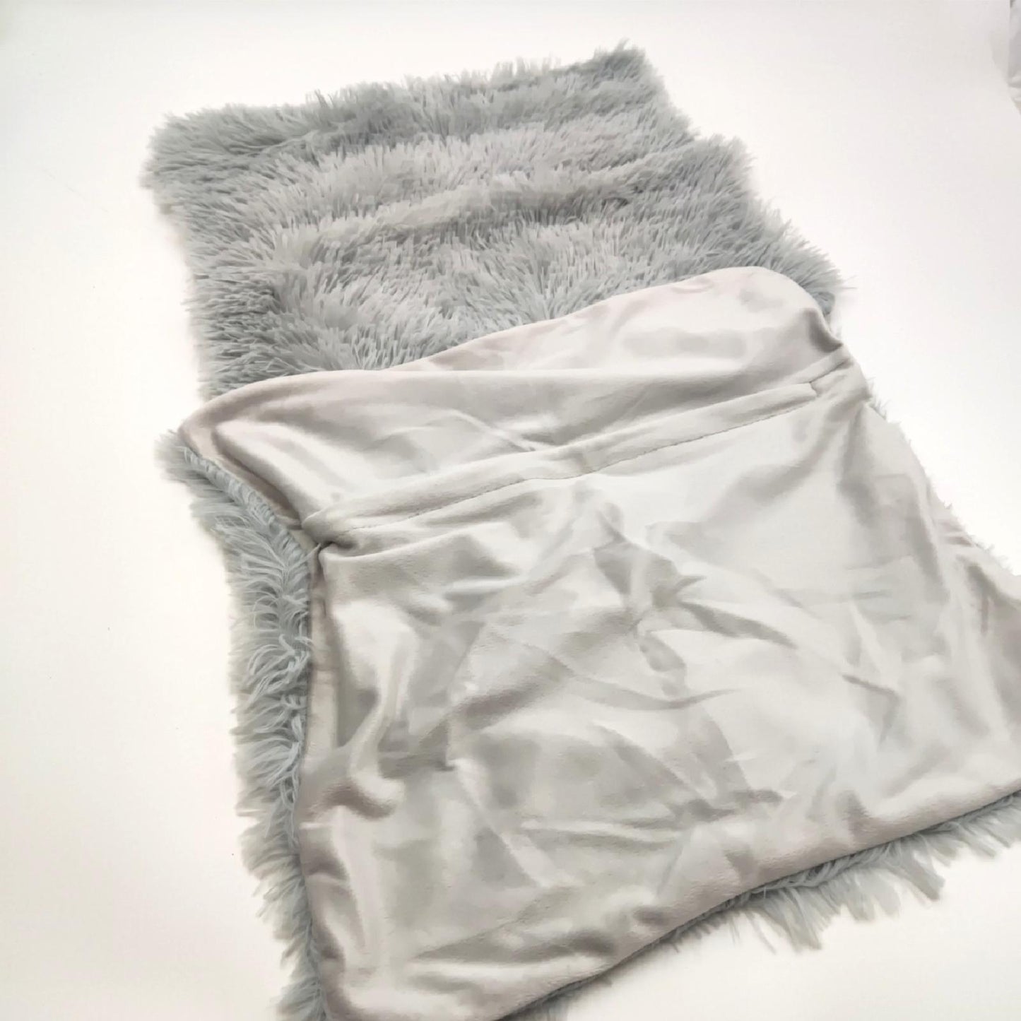 NordECO HOME Kissenbezüge 45x45 Kissen Grau Künstlich Pelz Set Gemütlich