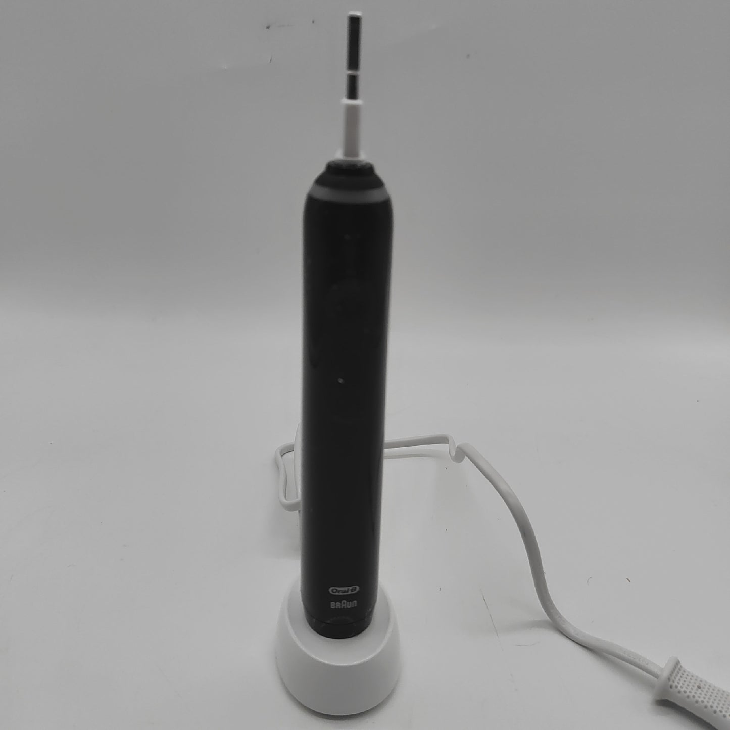 Oral-B Pro Series 3 Plus Edition Elektrische Zahnbürste 3 Aufsteckbürst - Defekt