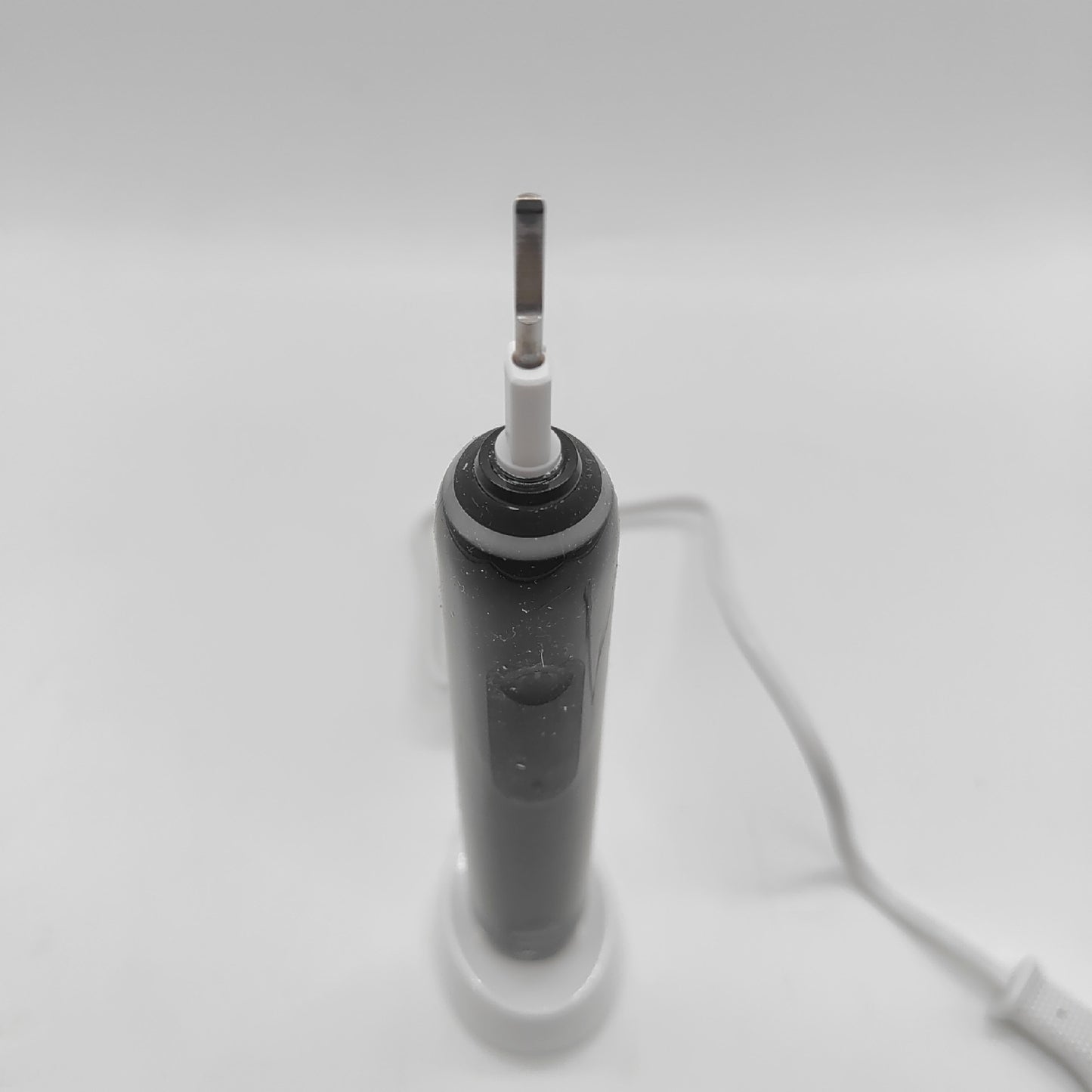Oral-B Pro Series 3 Plus Edition Elektrische Zahnbürste 3 Aufsteckbürst - Defekt