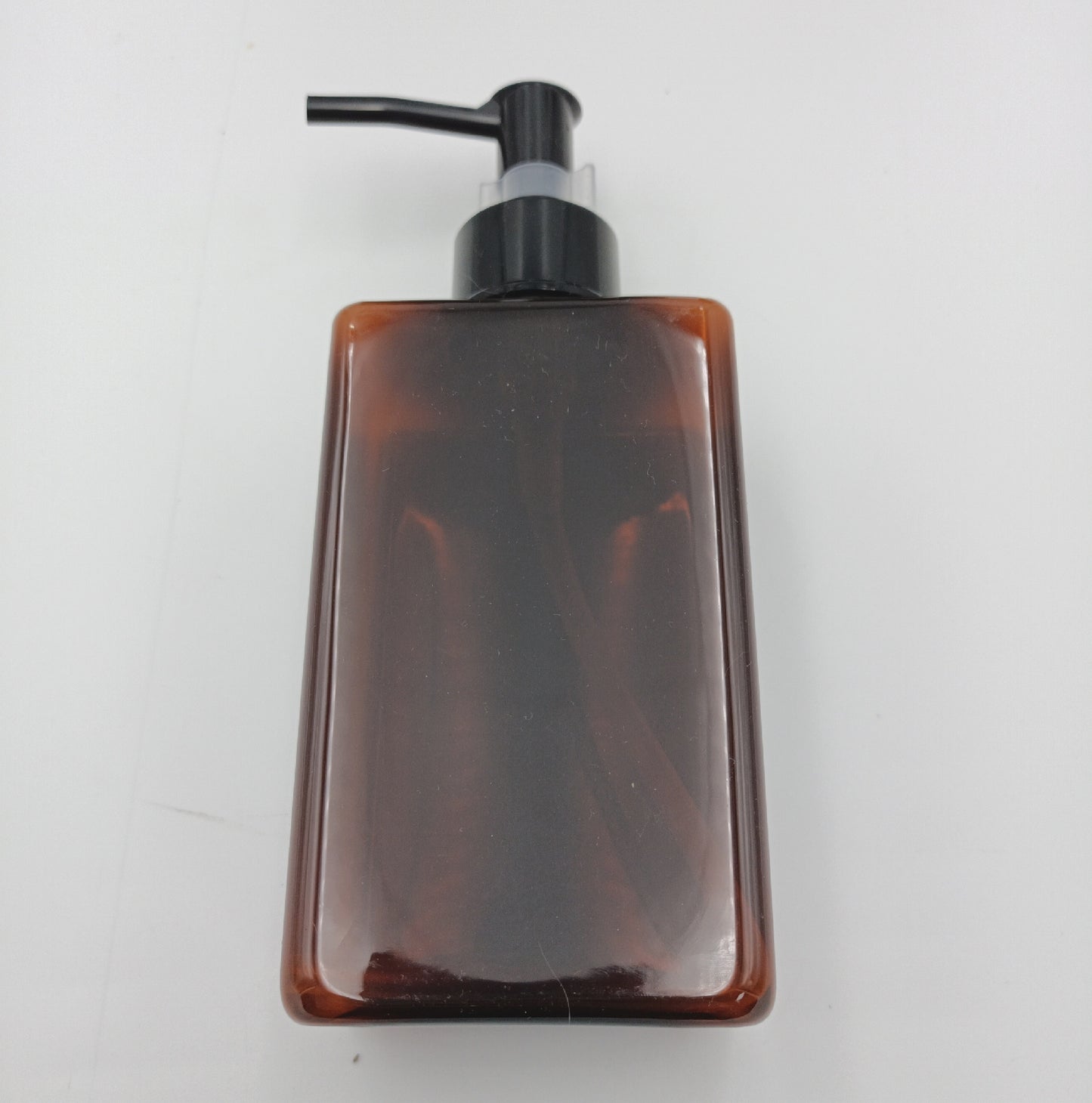 Braun Seifenspender Set Badaccessoires 4er Set 300ml Kunststoff langlebig praktisch flexibel für Dusche