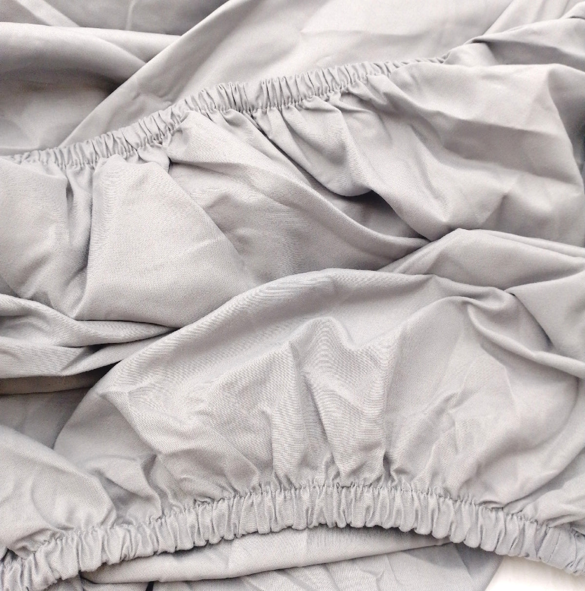 Blumtal Basics Mikrofaser Spannbettlaken 180x200 cm Grau bis 25 cm Matratzenhöhe