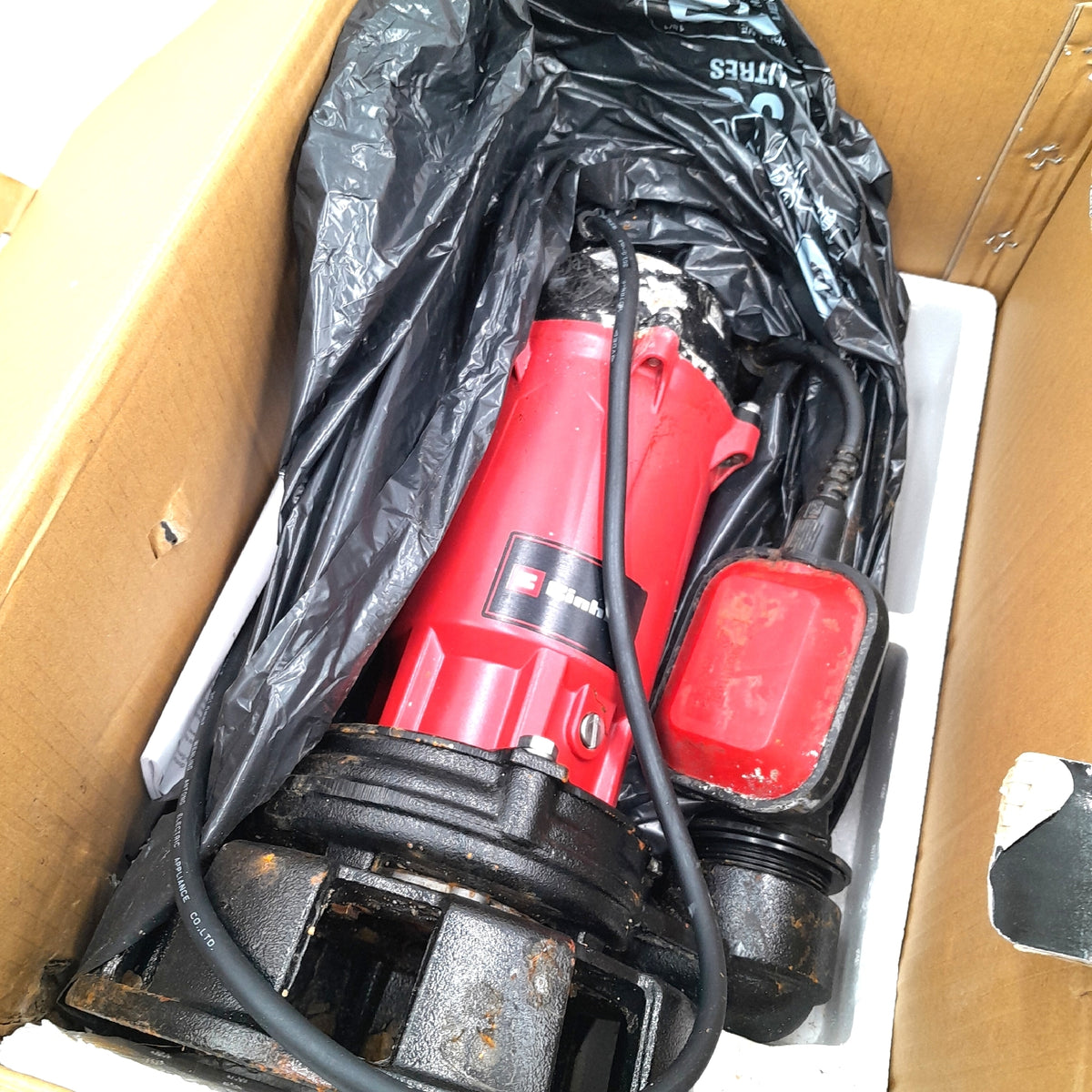 Einhell Schmutzwasserpumpe GE DP 900 Cut stark verschmutzt mit Geruch