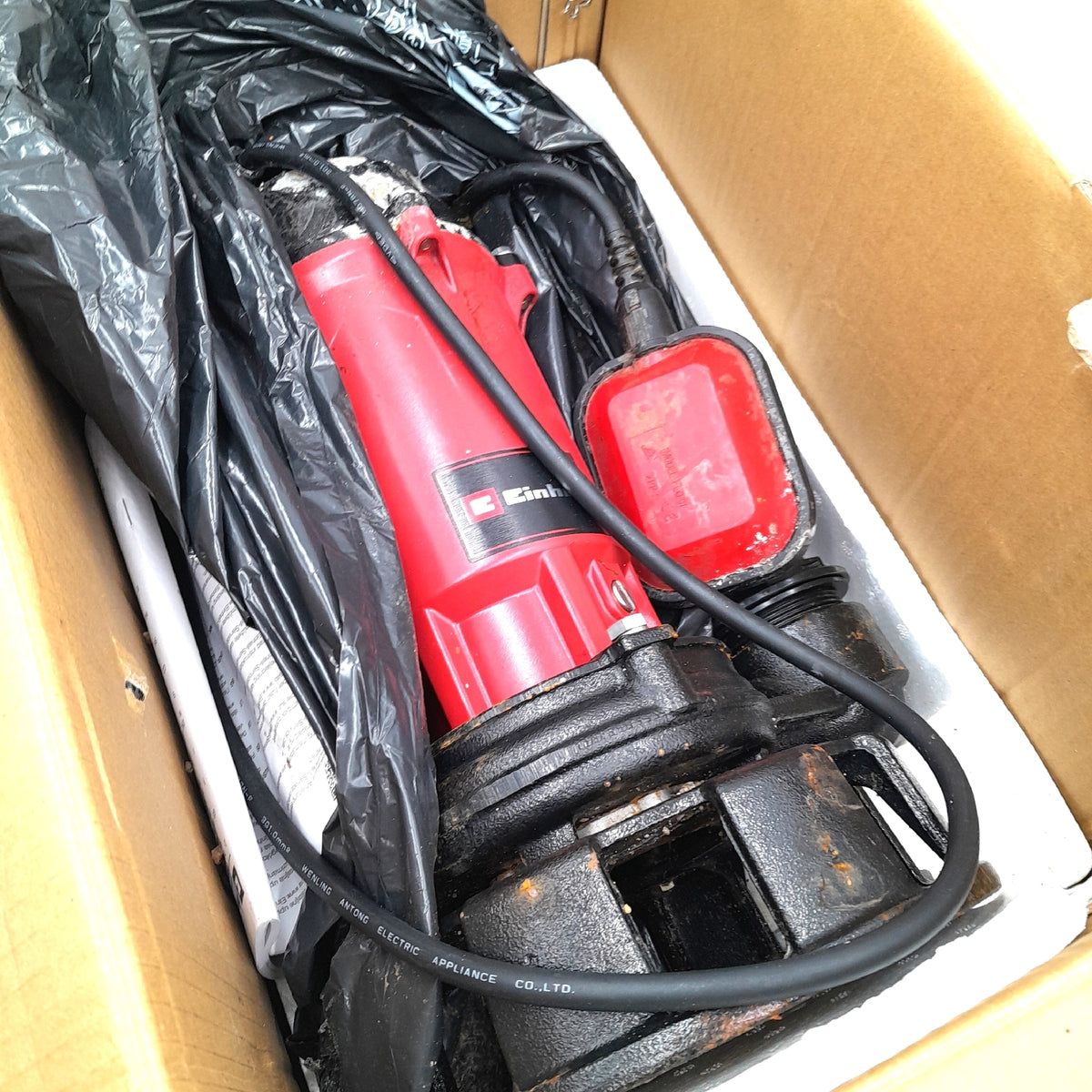Einhell Schmutzwasserpumpe GE DP 900 Cut stark verschmutzt mit Geruch