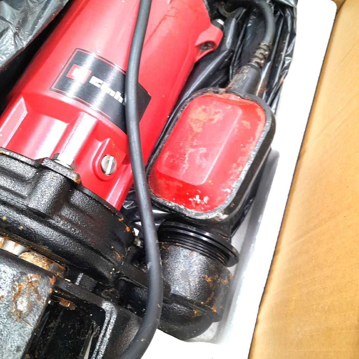 Einhell Schmutzwasserpumpe GE DP 900 Cut stark verschmutzt mit Geruch