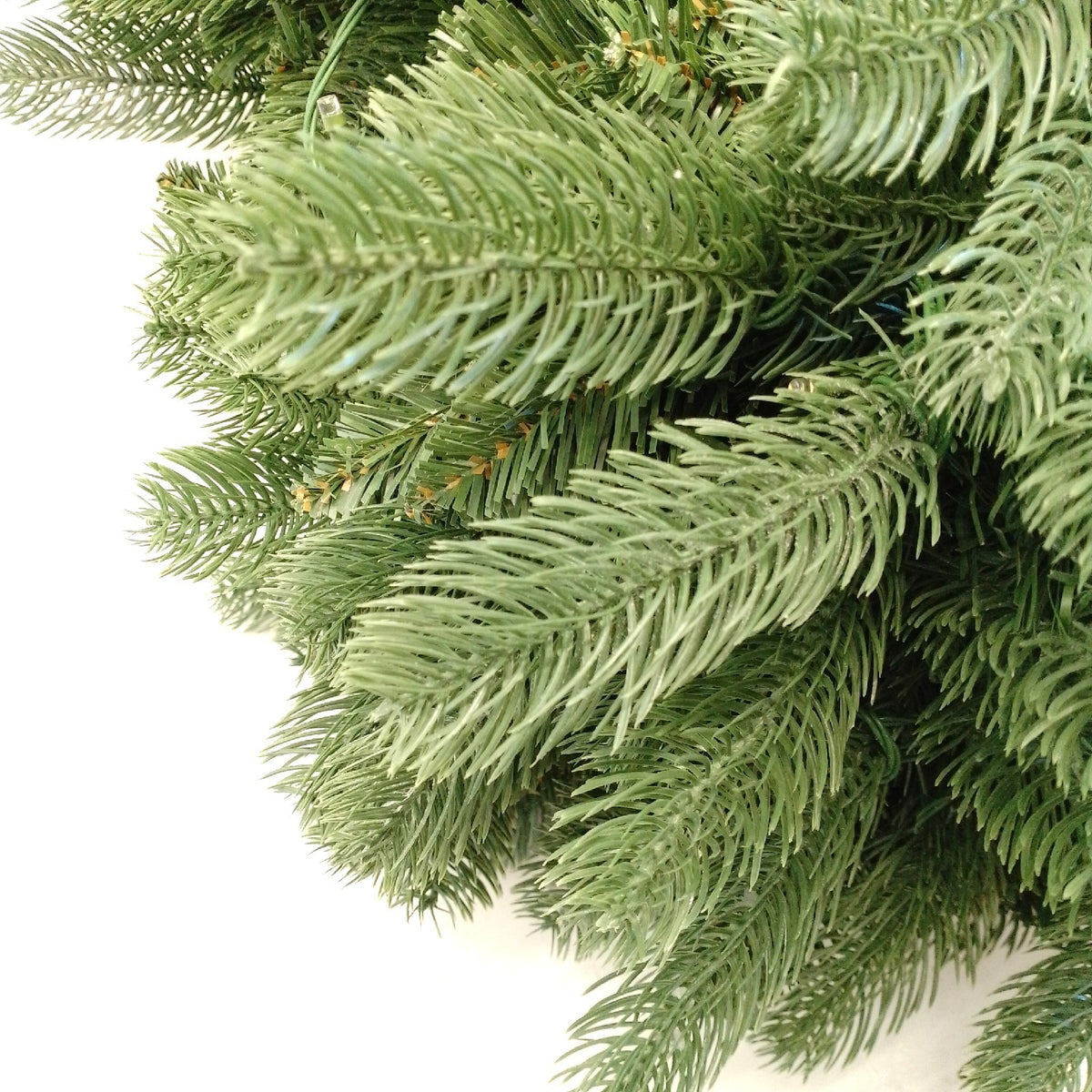 Künstlicher Weihnachtsbaum Spritzguss 210cm Beleuchtung Defekt Sehr Gut