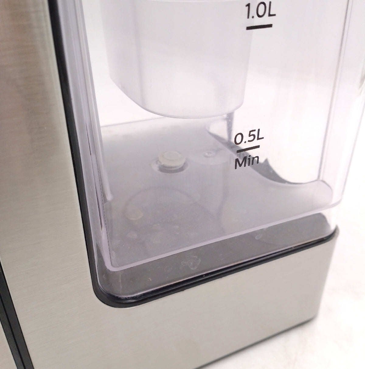 Philips Waterstation Wasserspender gefiltertes Heisswasser Maschine startet nicht verkalkt