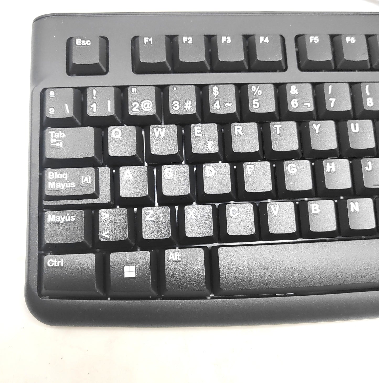 Logitech Tastatur Kabelgebundene Computerzubehör K120 Windows QWERTY Standard