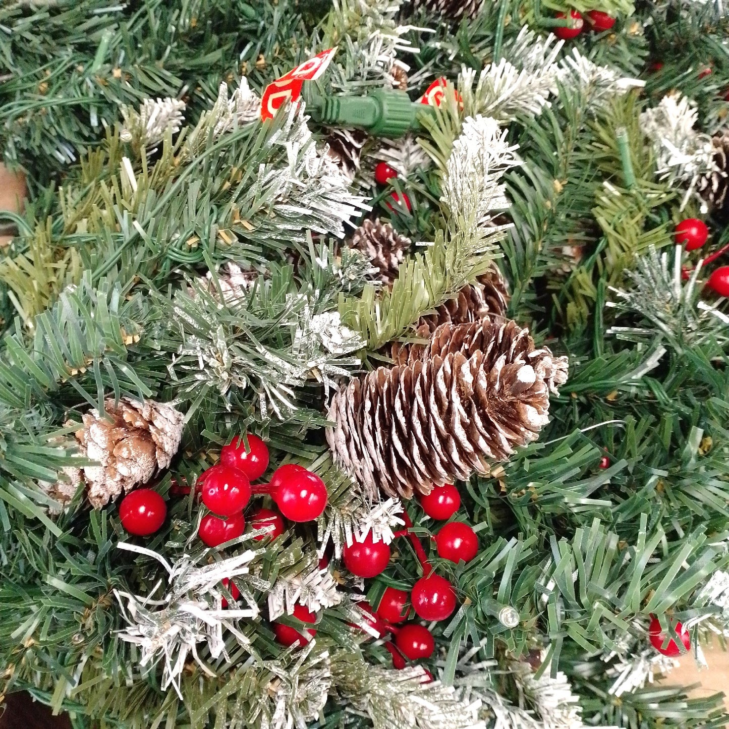 YITAHOME Weihnachtsbaum Dekoration 230cm Vorgeschmückt Schnee 550 LED L