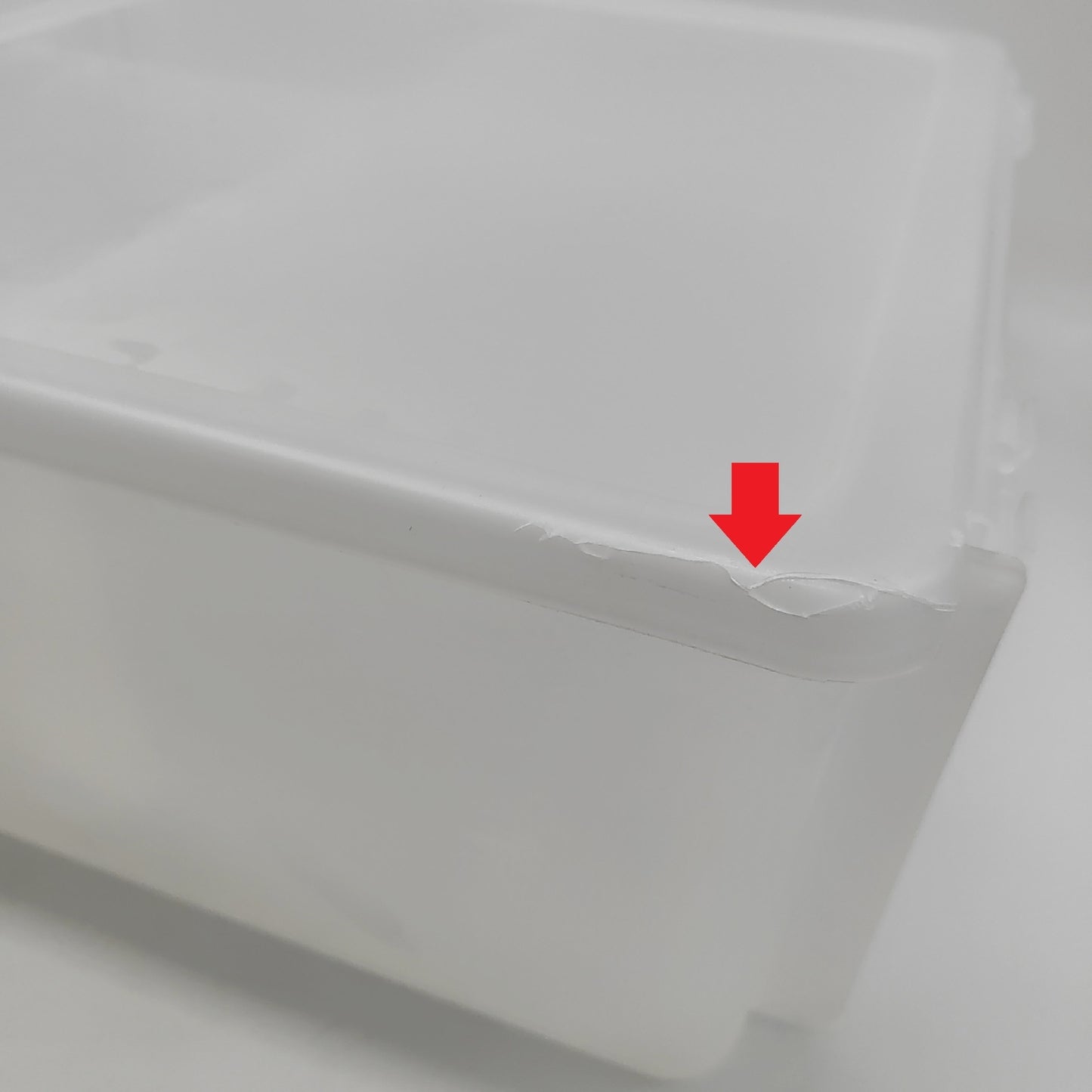 Iris Ohyama Box Lagerung Plastikbox Ordnung kleine Fächer Ecke beschädigt