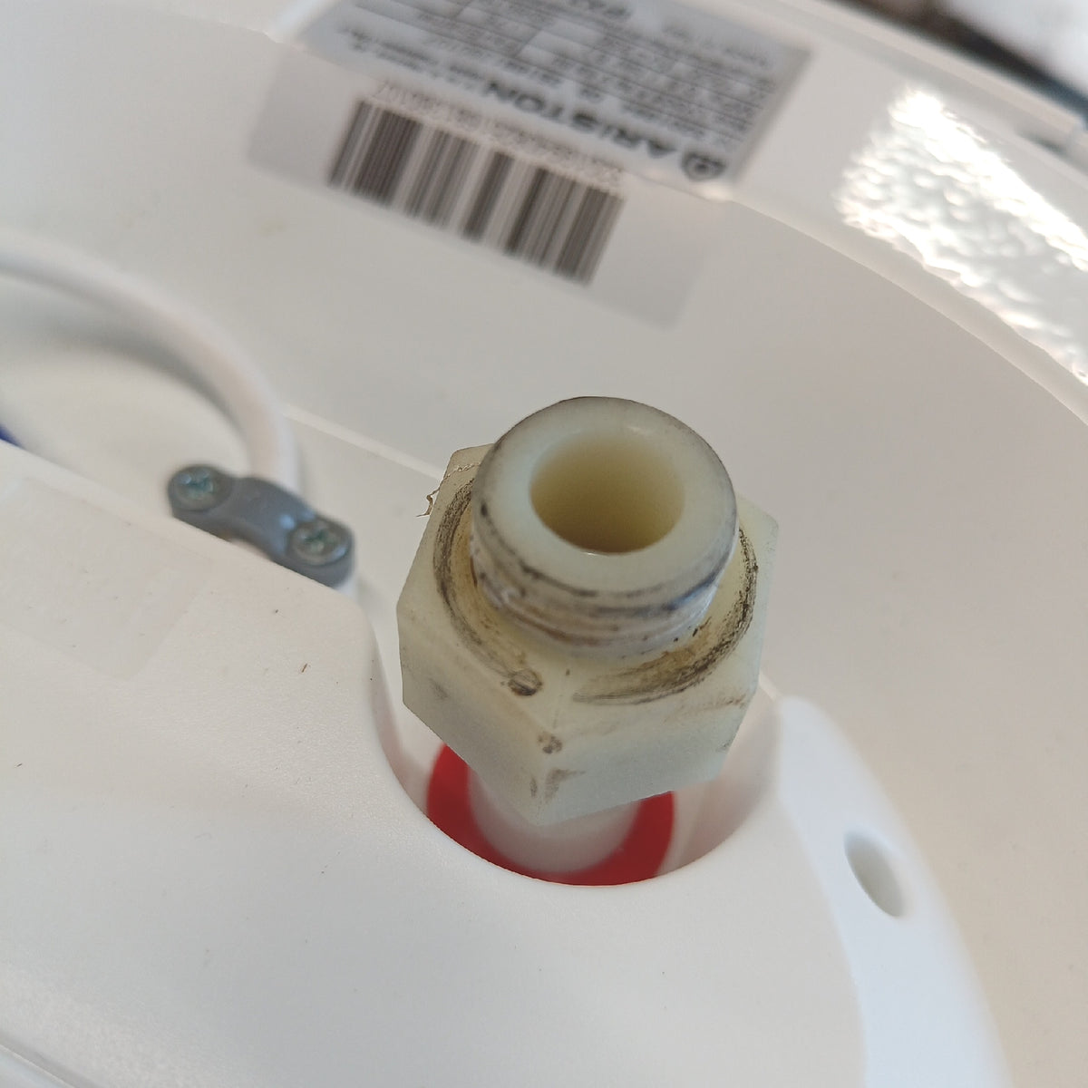 Ariston Lydos R elektrischer Warmwasserbereiter vertikal Titan weiss 80L gebraucht