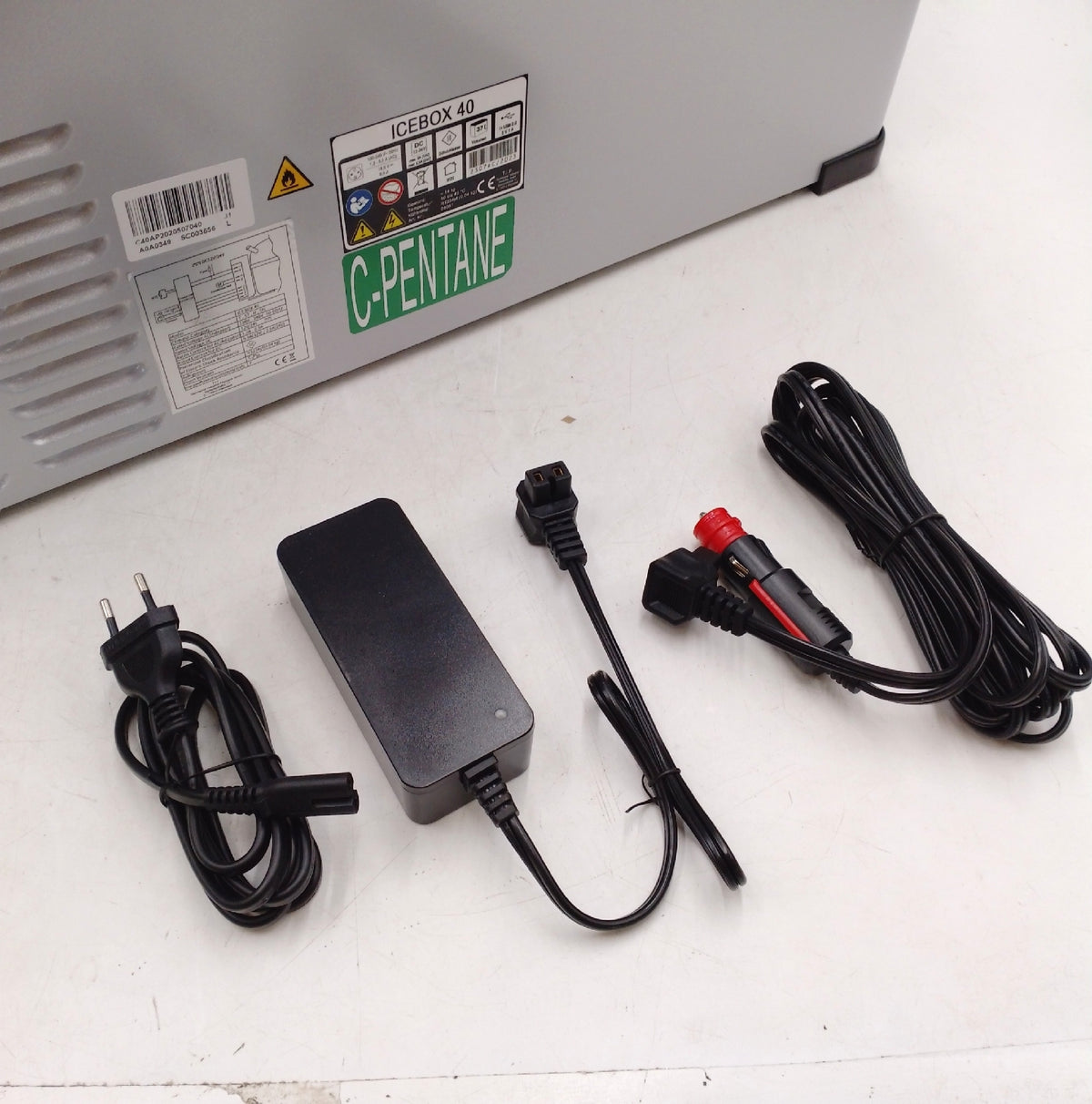 Cross Tools Elektrischer Kühler Kühlgeräte Icebox 40 Mobiles Kühlen Camping