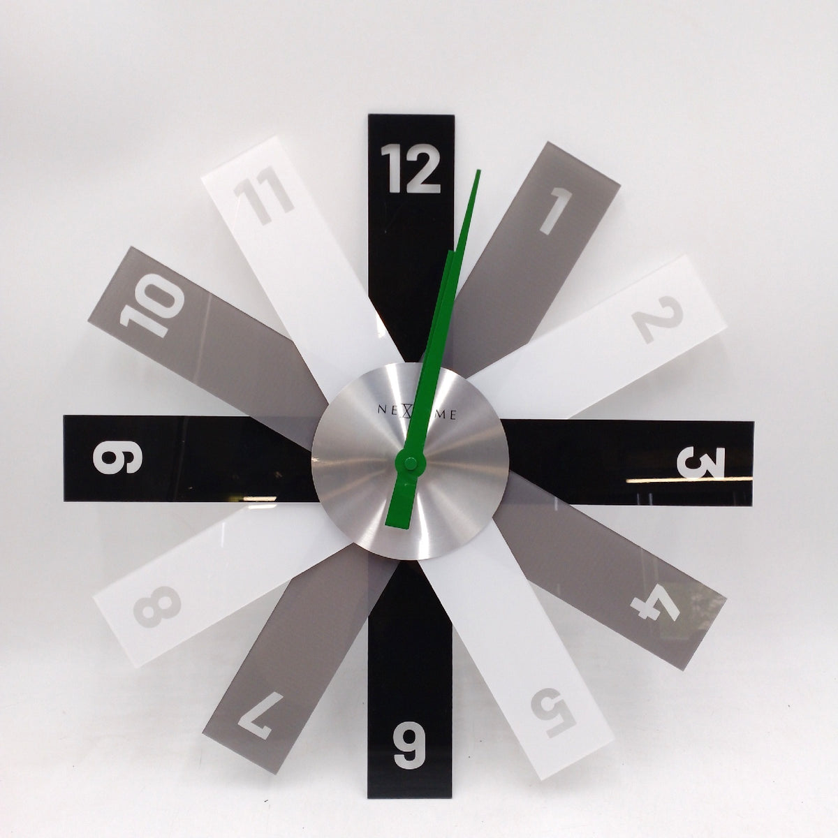 NeXtime Wanduhr 40 cm Schwarz Acryl Metall Plexiglas