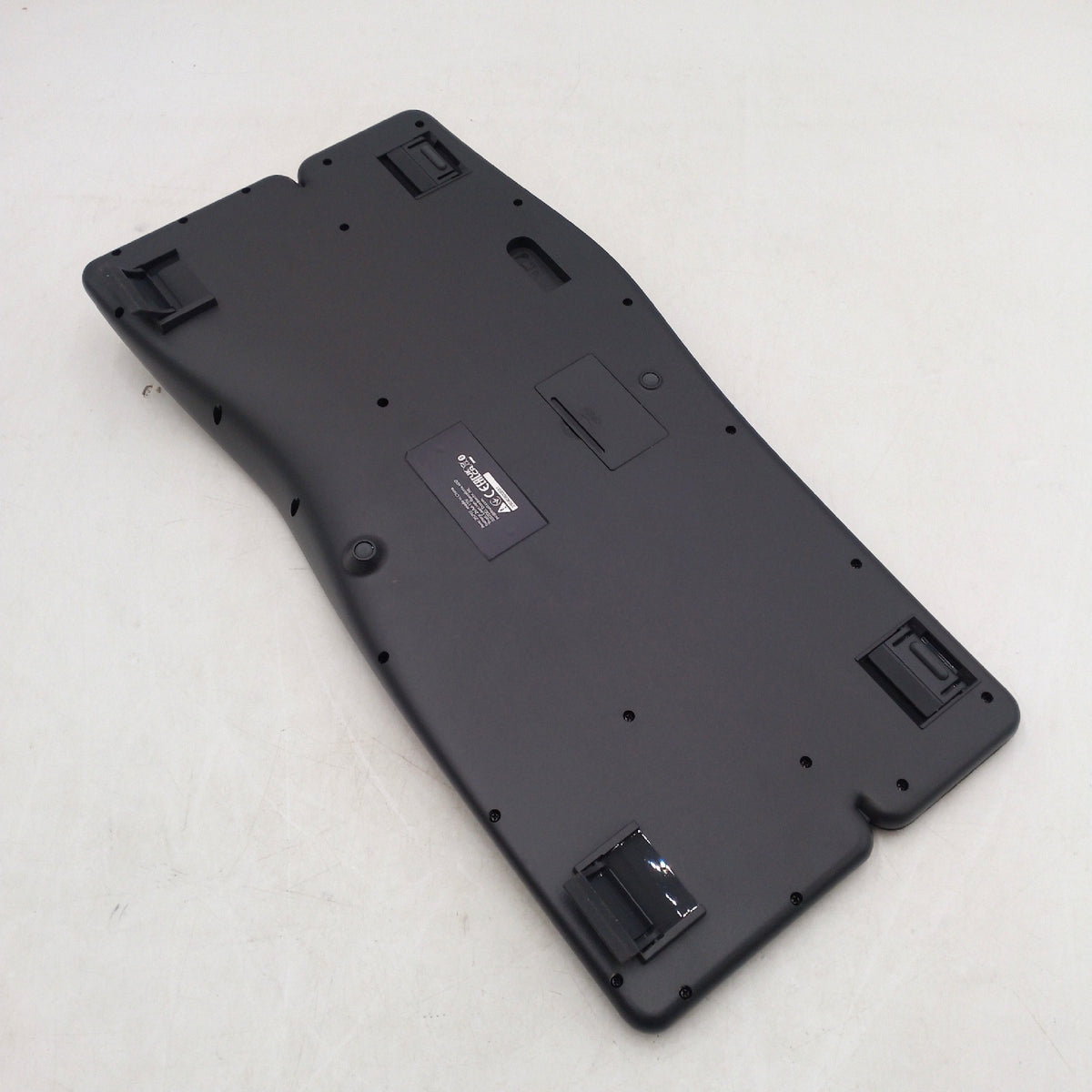 Trust Arvia Leise Ergonomische Kabellose Tastatur QWERTZ Ohne Dongle