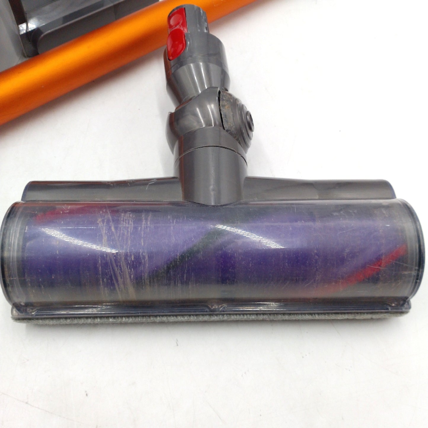 Dyson V8 Cyclone kabelloser Staubsauger 150 AW 60 Min Lauf