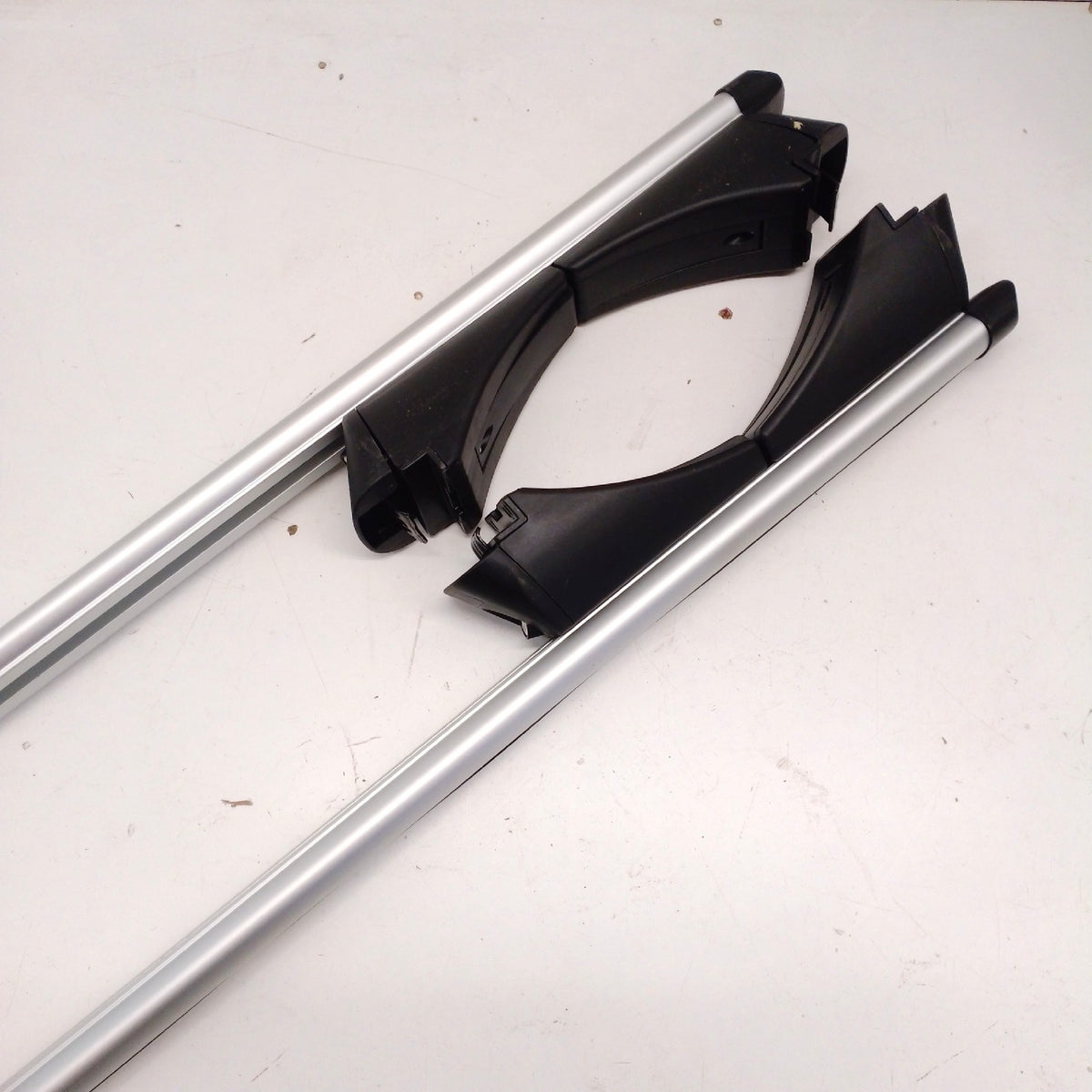 Sum SUM 004 Aluminium-Dachträger mit Verriegelung (Paar) für Fahrzeuge mit Dachreling
