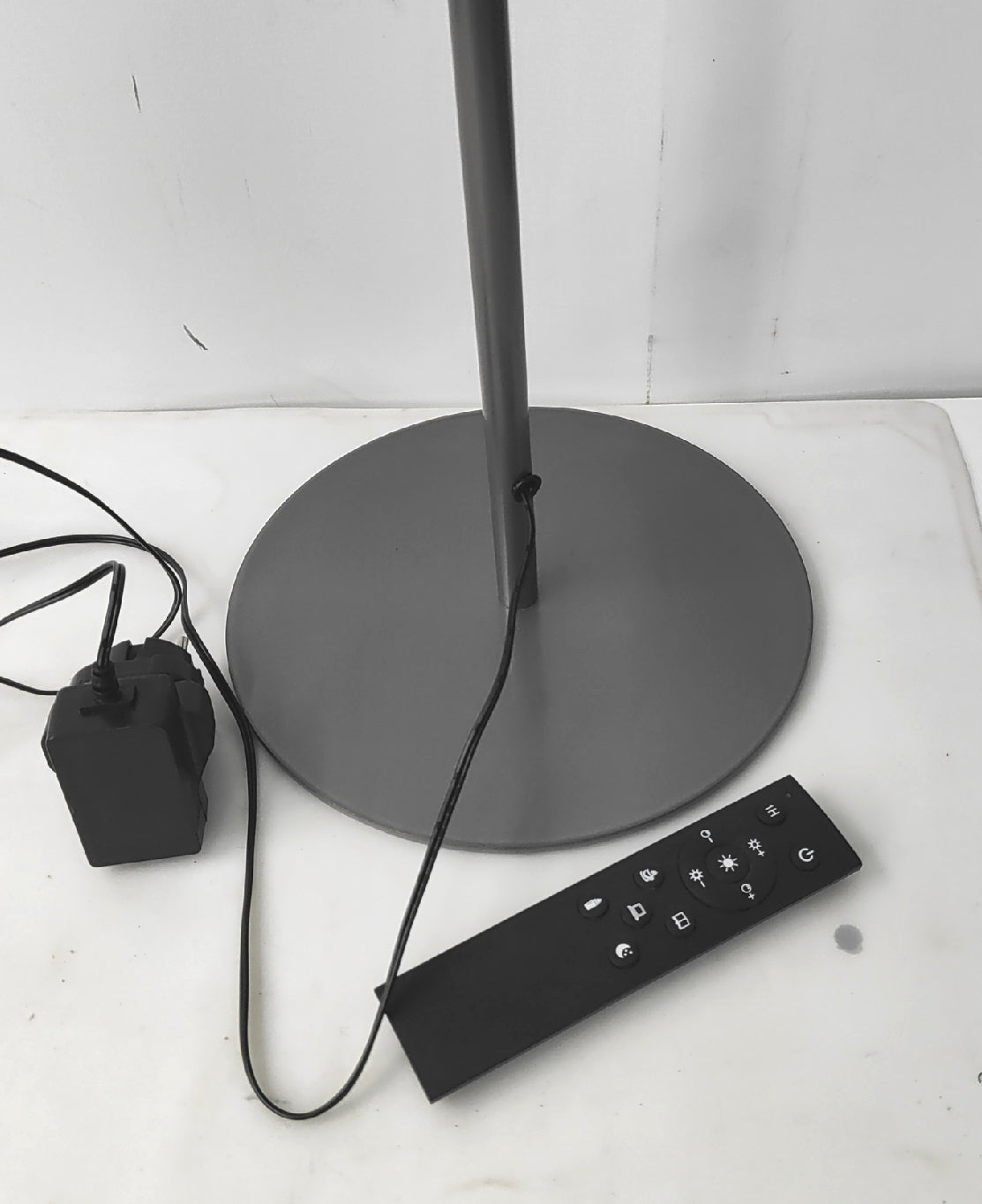 OUTON Stehlampe Beleuchtung Wohnzimmerlampe LED Dimmbar 12W Energiespar