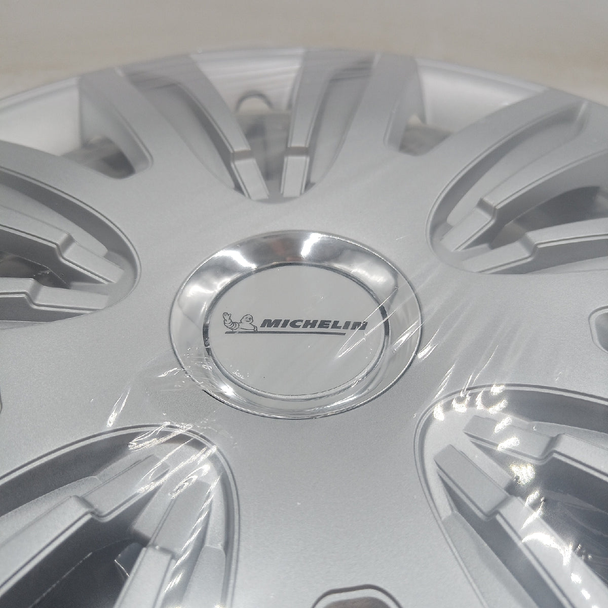 Michelin Radzierblenden 16' Chrom NVS42