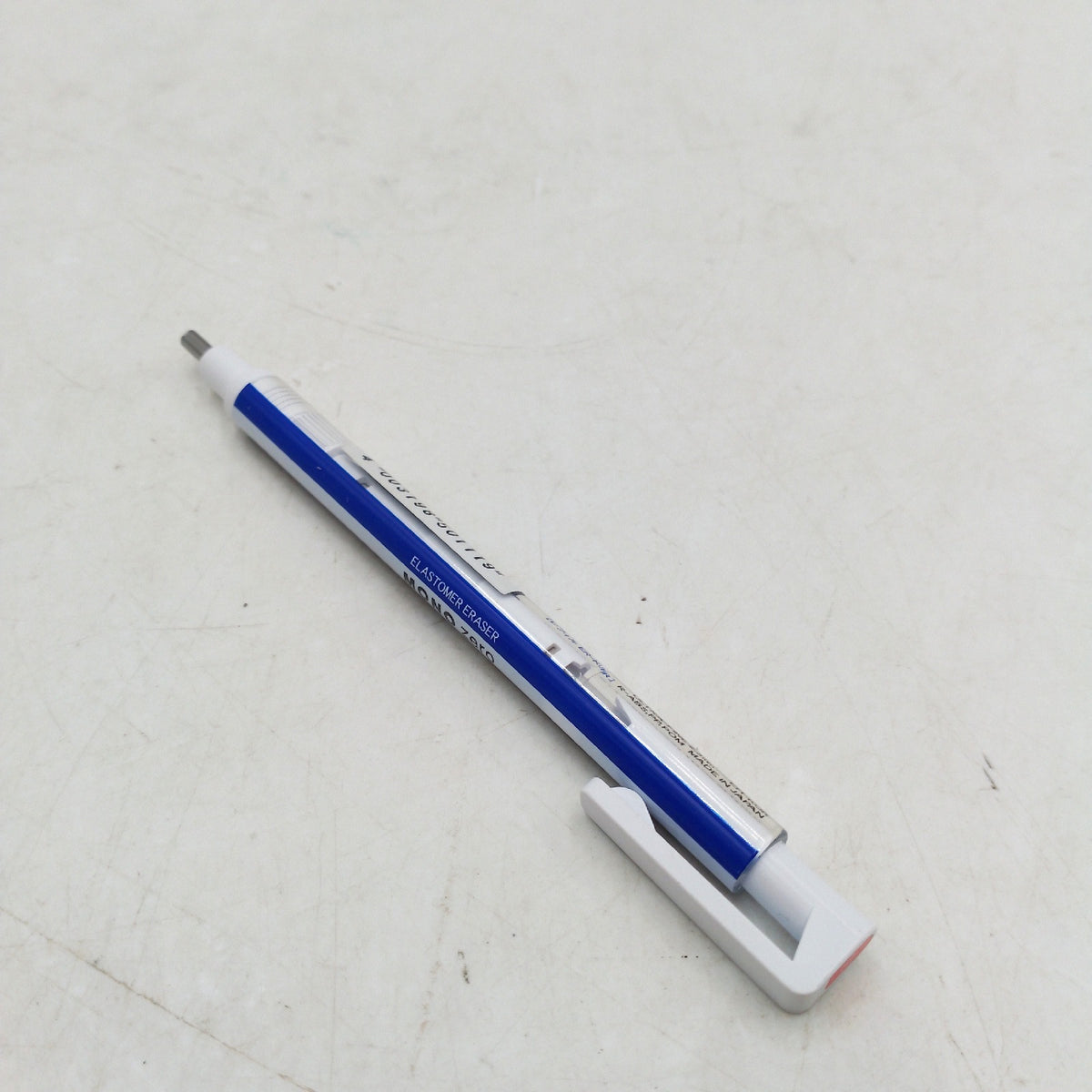 Tombow Penna Vit Präzisionsradierer Mono zero nachfüllbar runde Spitze 23 mm weiß blau schwarz