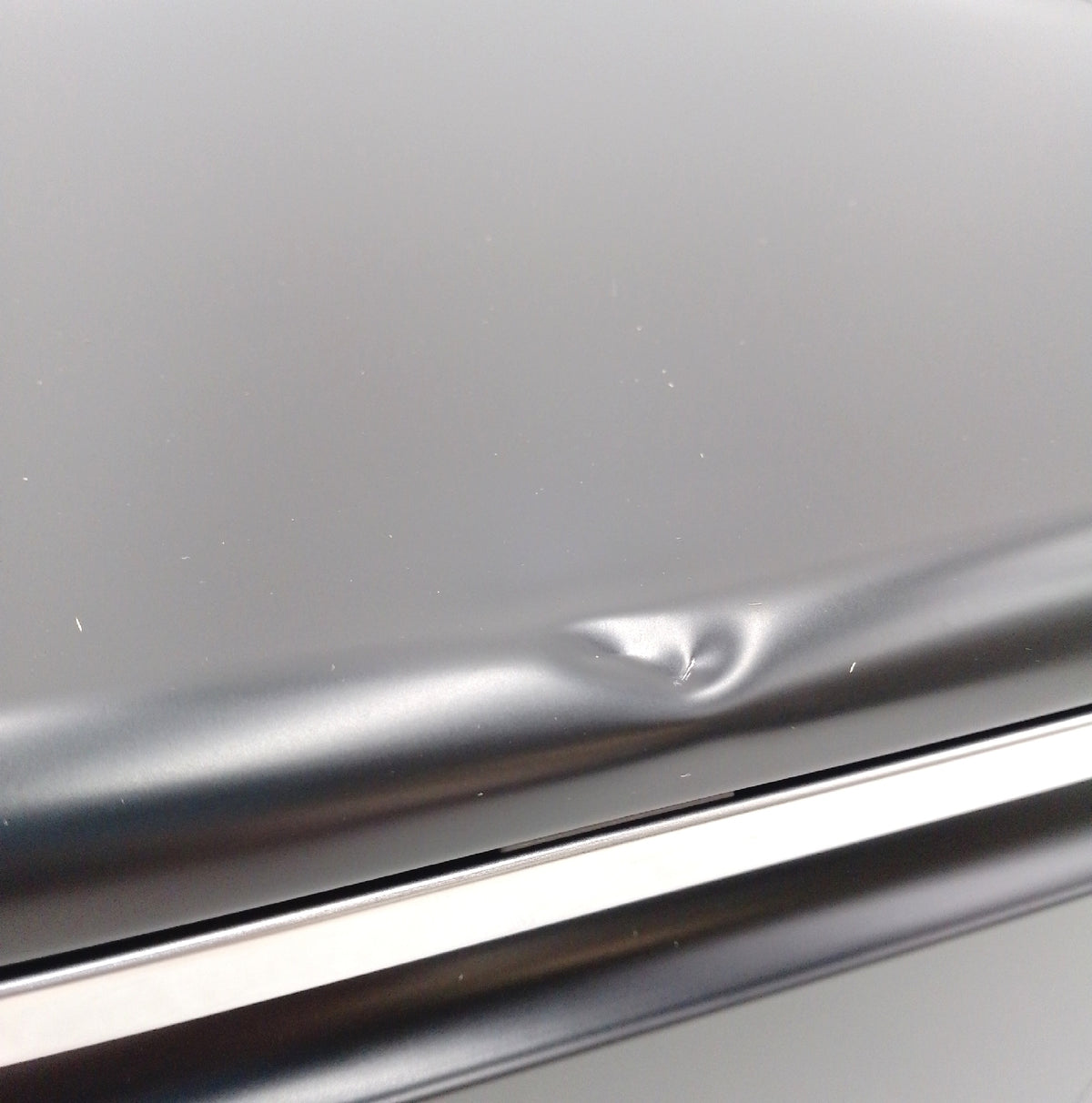 Brabantia Klappbrotkasten Große Aufbewahrungsbox Delle am Gehaeuse