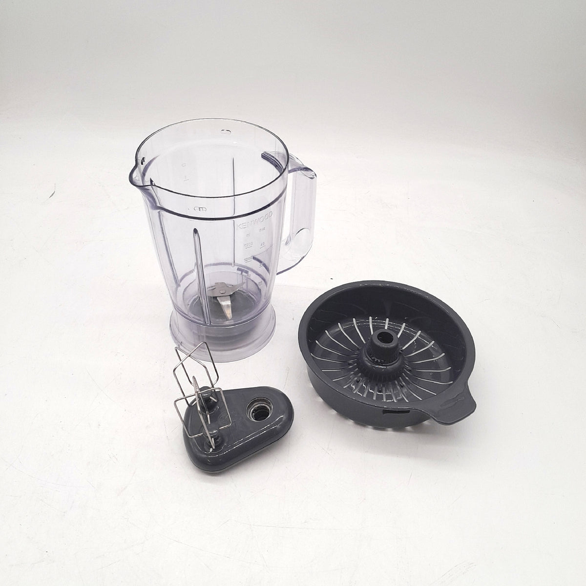 Kenwood MultiPro Compact unvollständig Messerantrieb fehlt starke Spuren